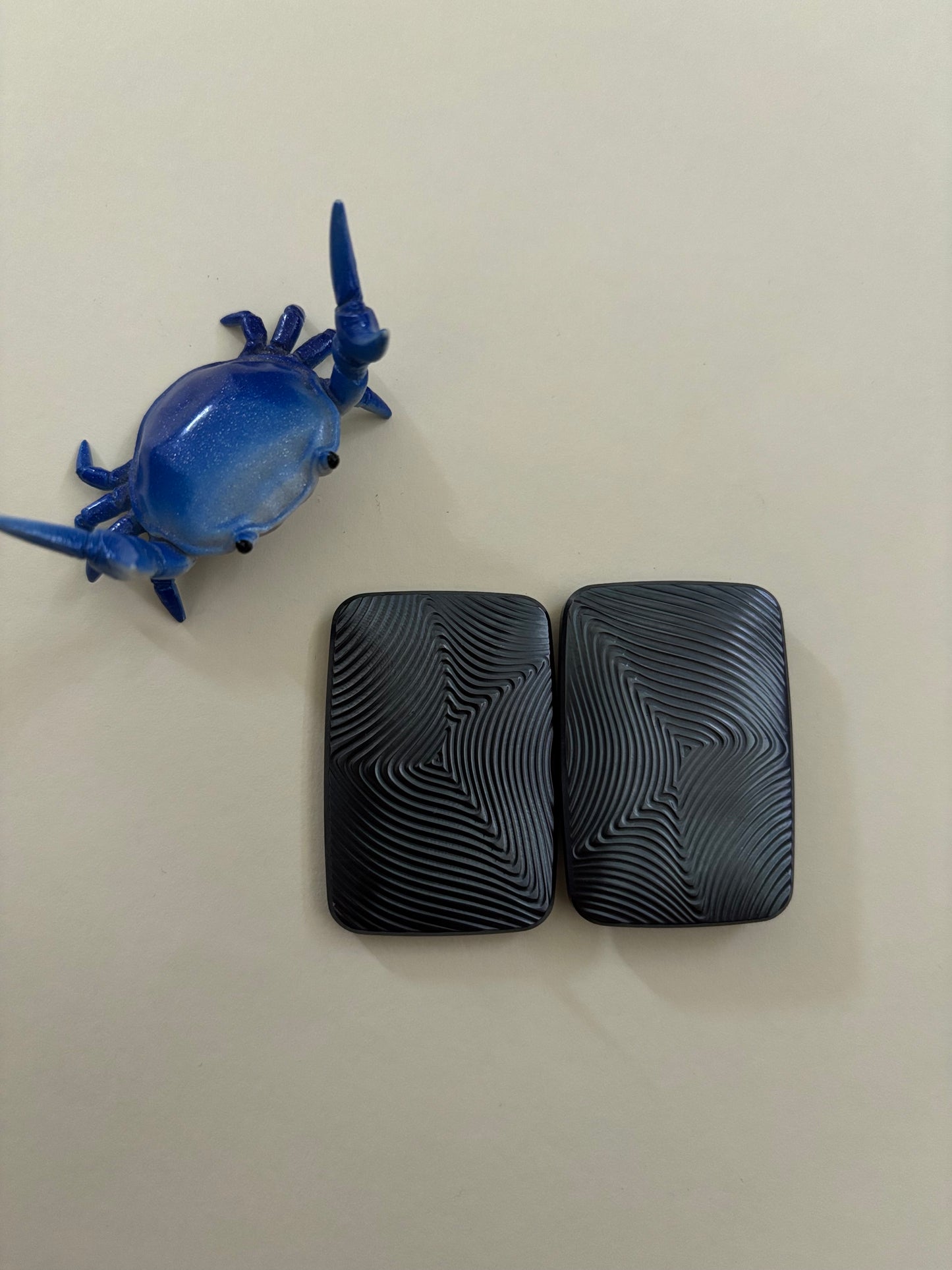 Compoform Argyle V1.1 - laser etched titanium slider