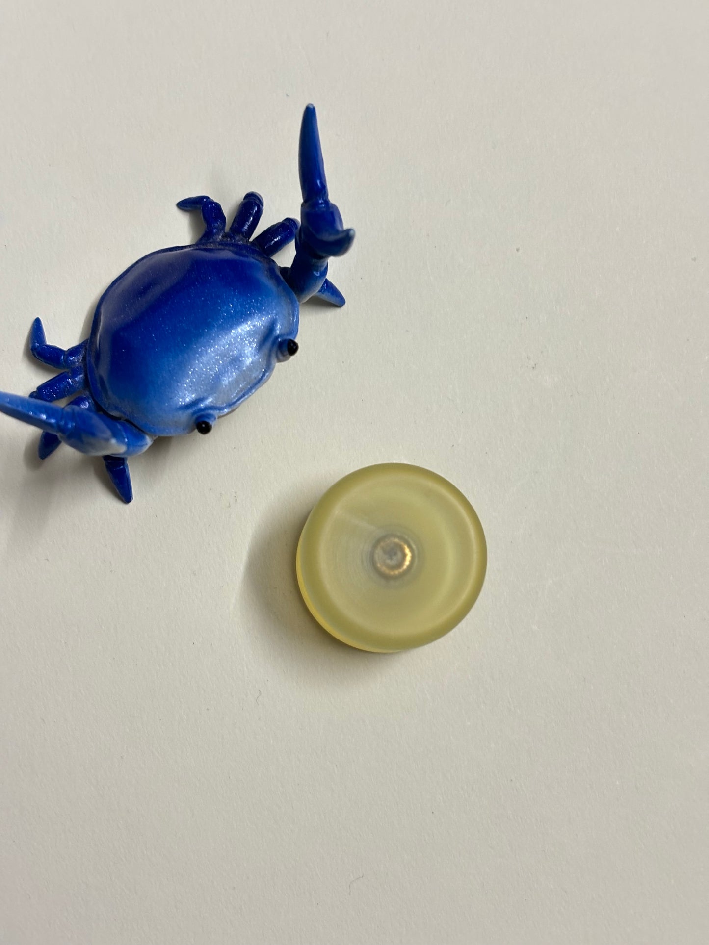 LIC resin button - 25 mm - fidget toy