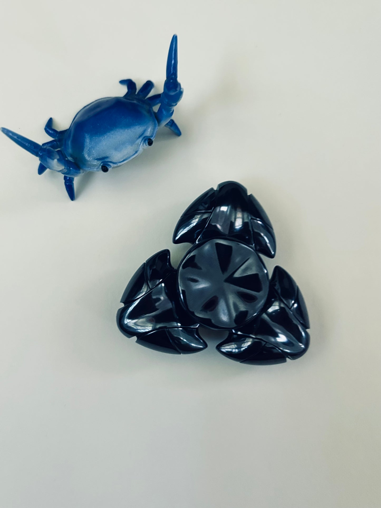 Rain Design Mech Squid - zirc   - fidget spinner - Fidget toy