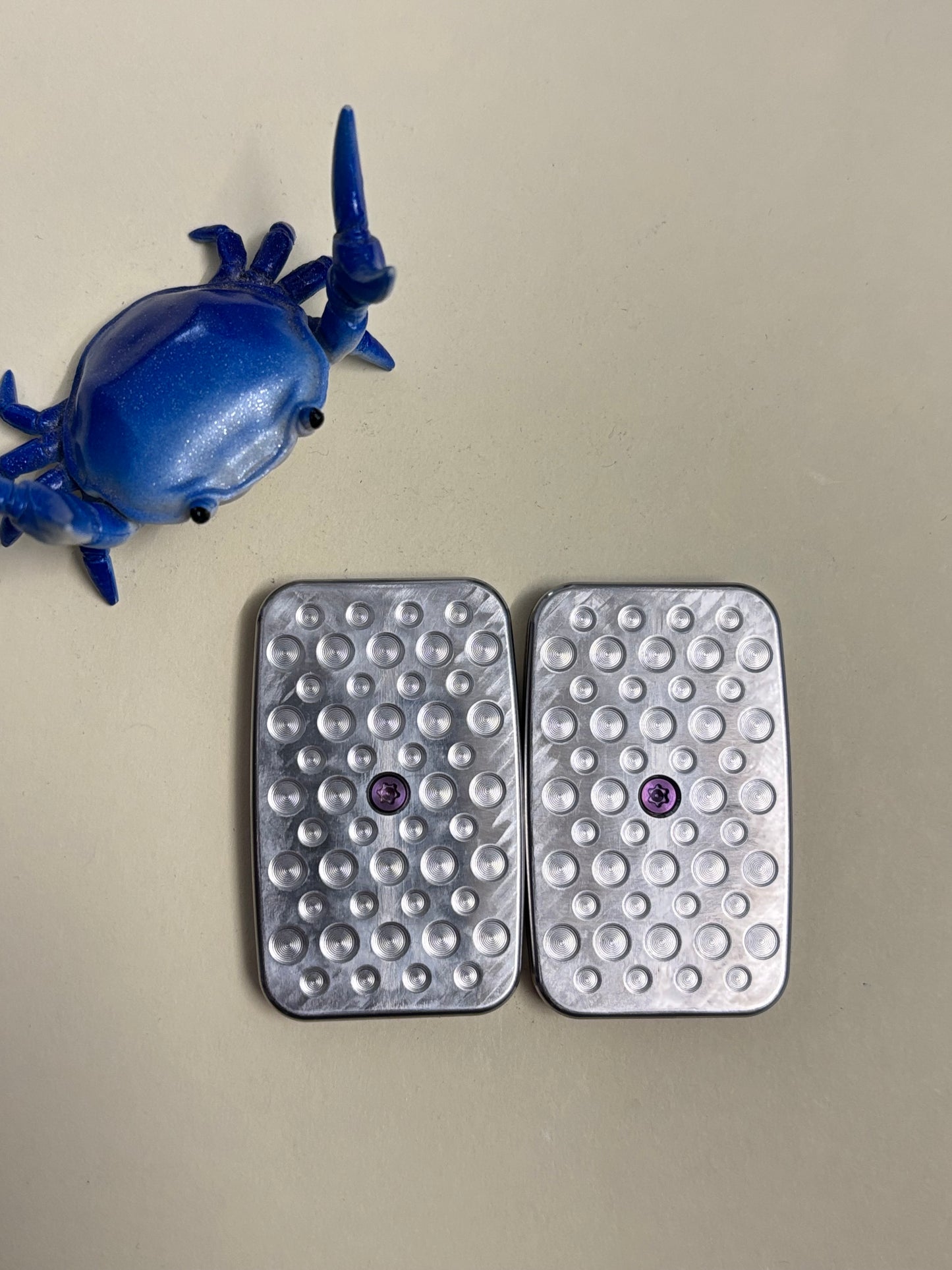 Magnus skelly hex squash toad - slider Zirc - fidget toy