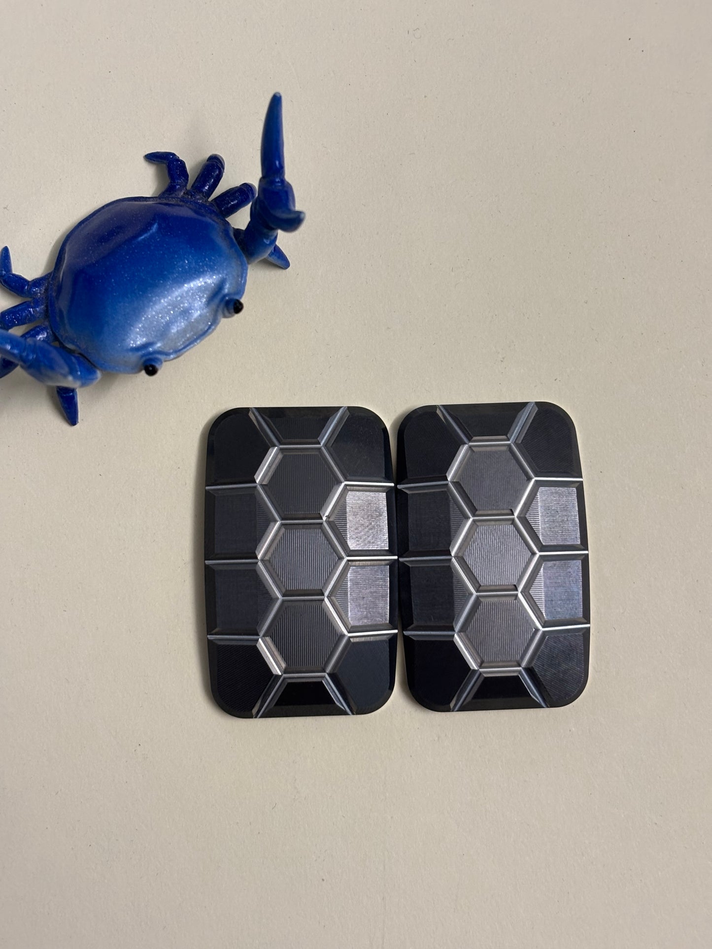 Magnus 3 super turtle slider - zirc with SS plate - fidget toy