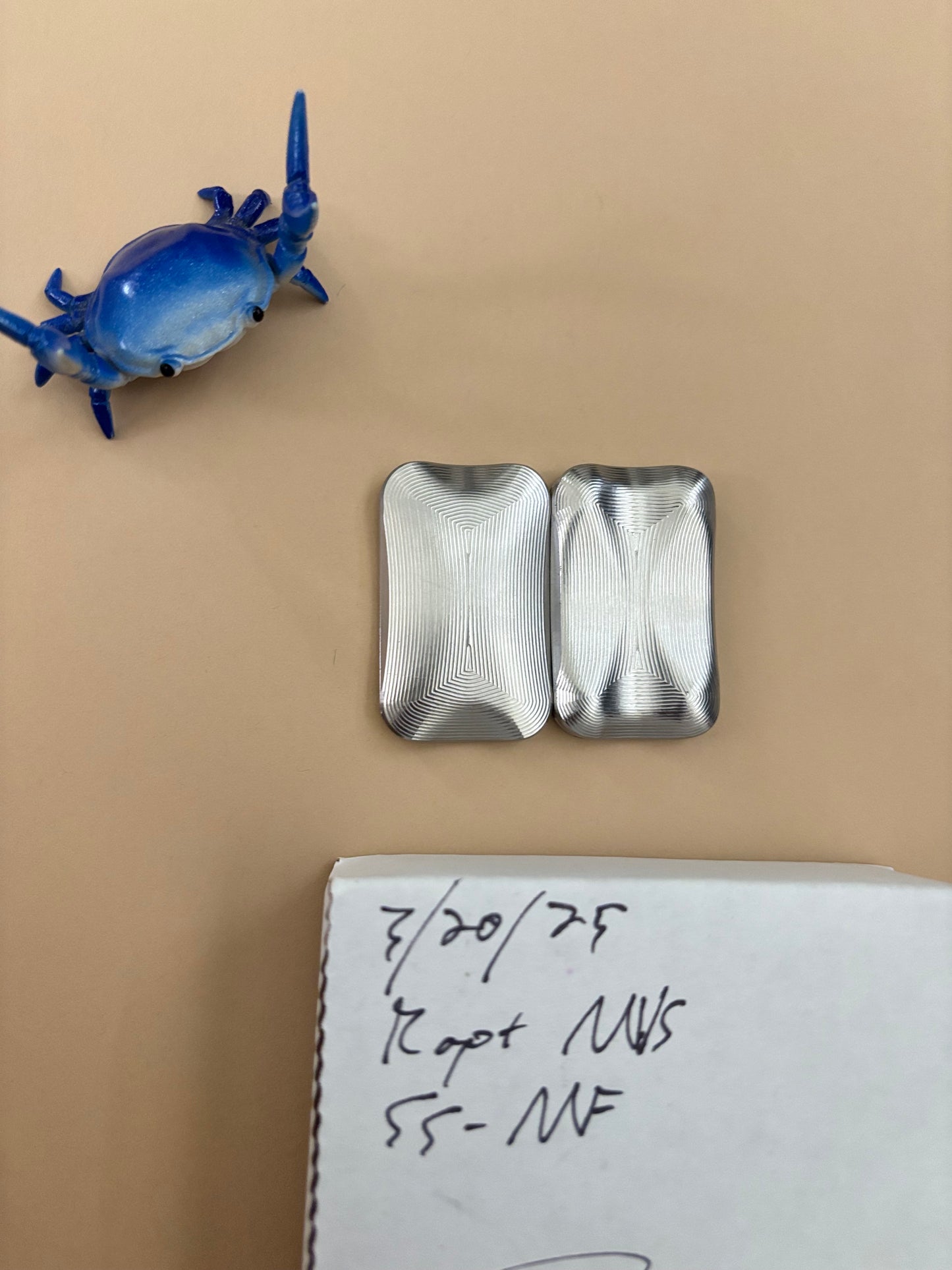 Moduswork Rapt MVS asymmetrical - ss  - slider - fidget toy