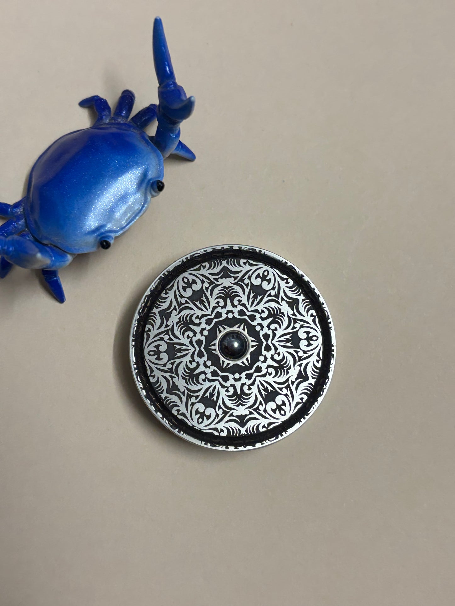 Umburry - Cupro - Just Keep Spinning - haptic coin - fidget toy