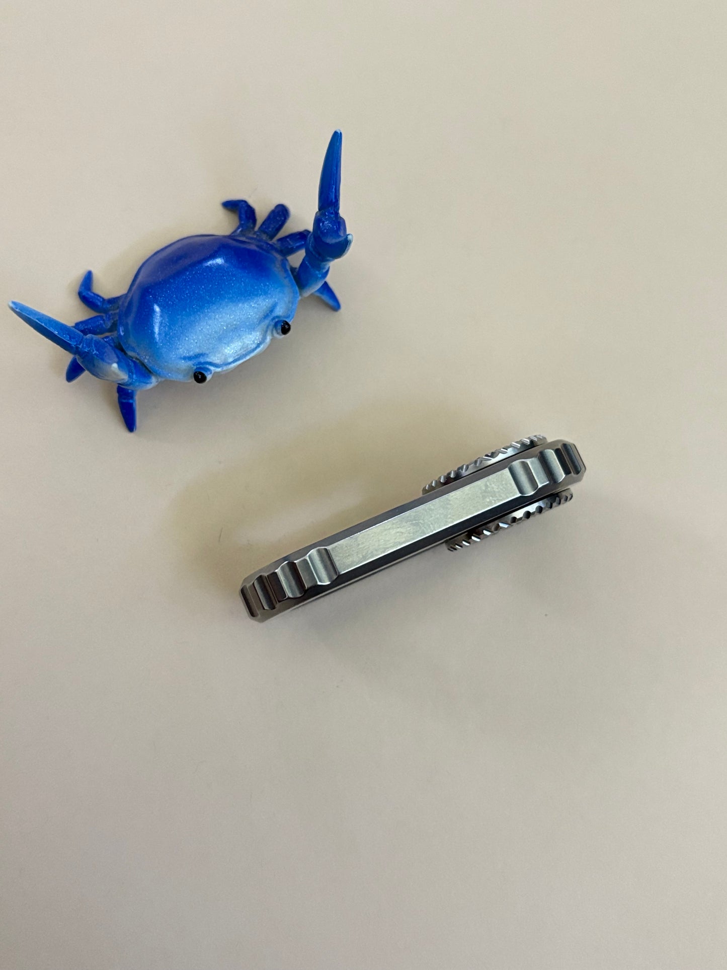 Magnus floop -titanium B33 - fidget toy