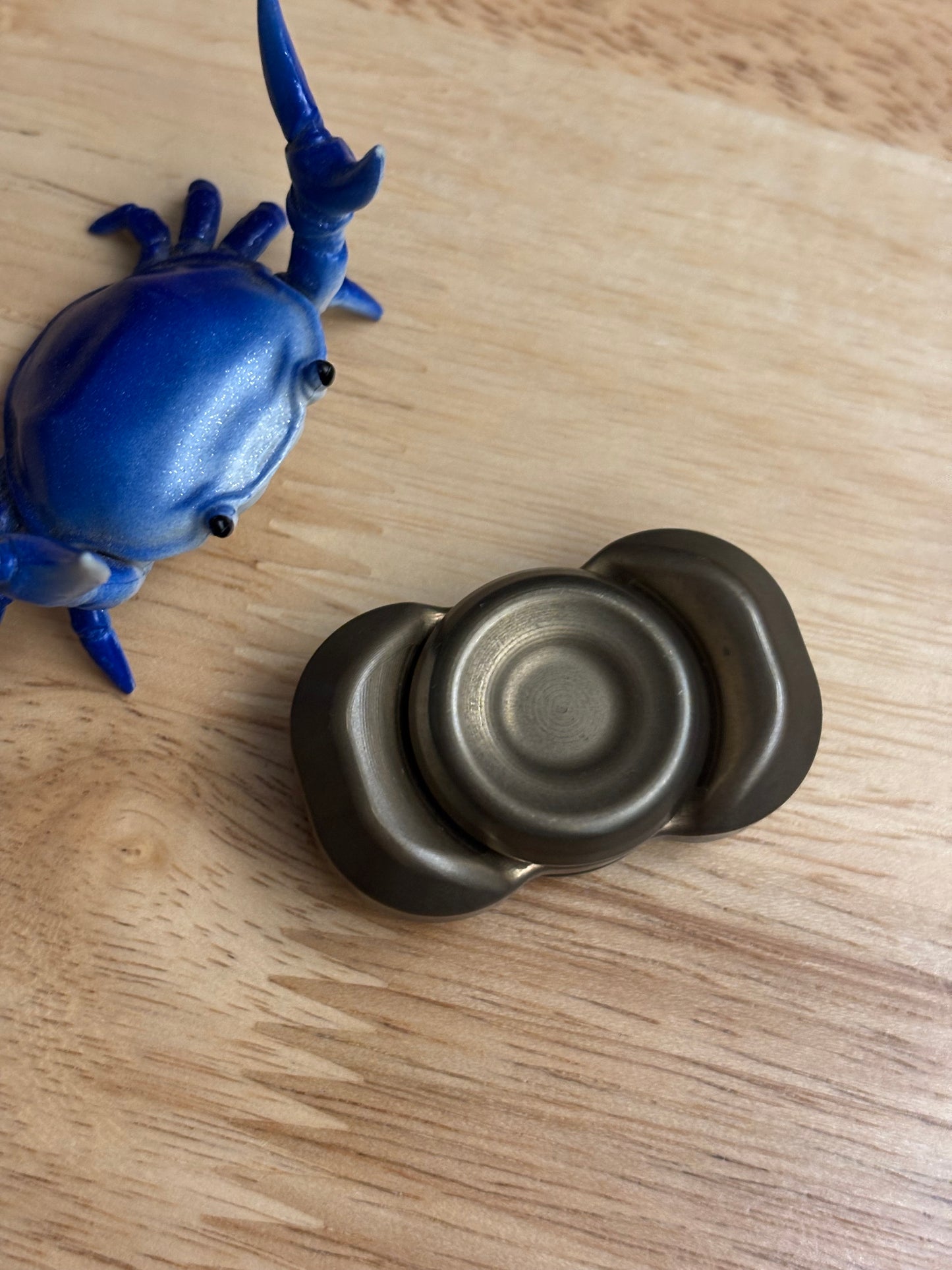 Indy Thicc - chelsea LP-S (954 bronze) - fidget spinner - fidget toy