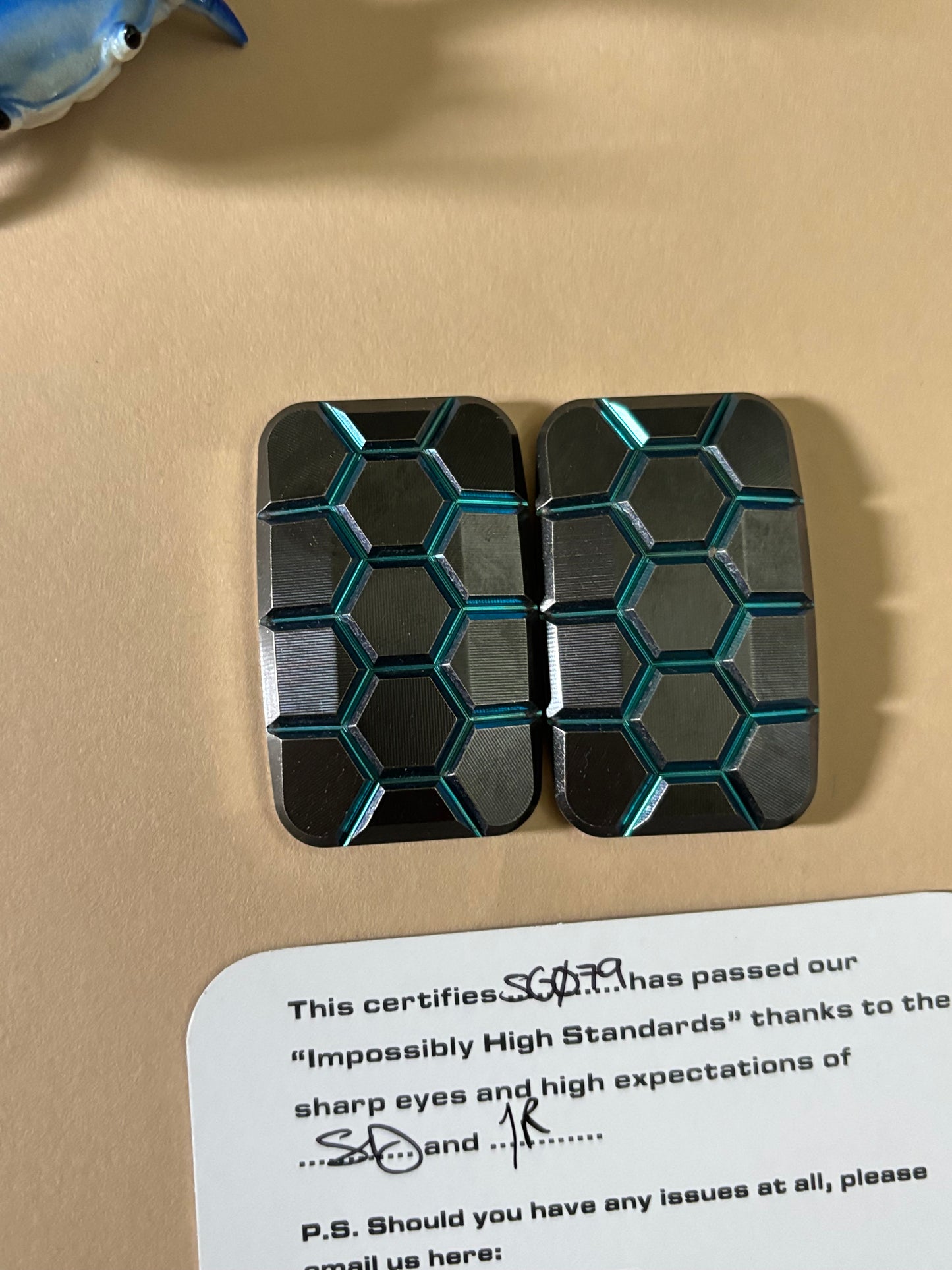 Magnus 3 super turtle slider - zirc with SS plate - fidget toy