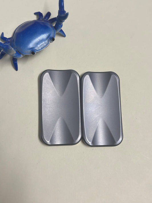 UQH - Wispy slider -  titanium with ss plates - Fidget toy