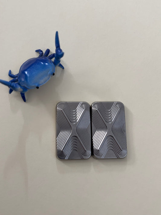 Magnus superx - 3 click slider - titanium with stainless steel screw plate - fidget toy