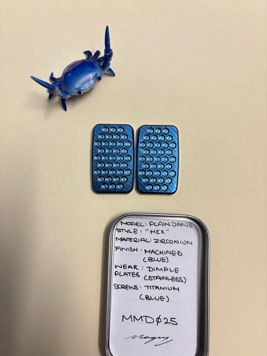 Magnus maglab plain jane Hex - zirc with SS plate - fidget toy