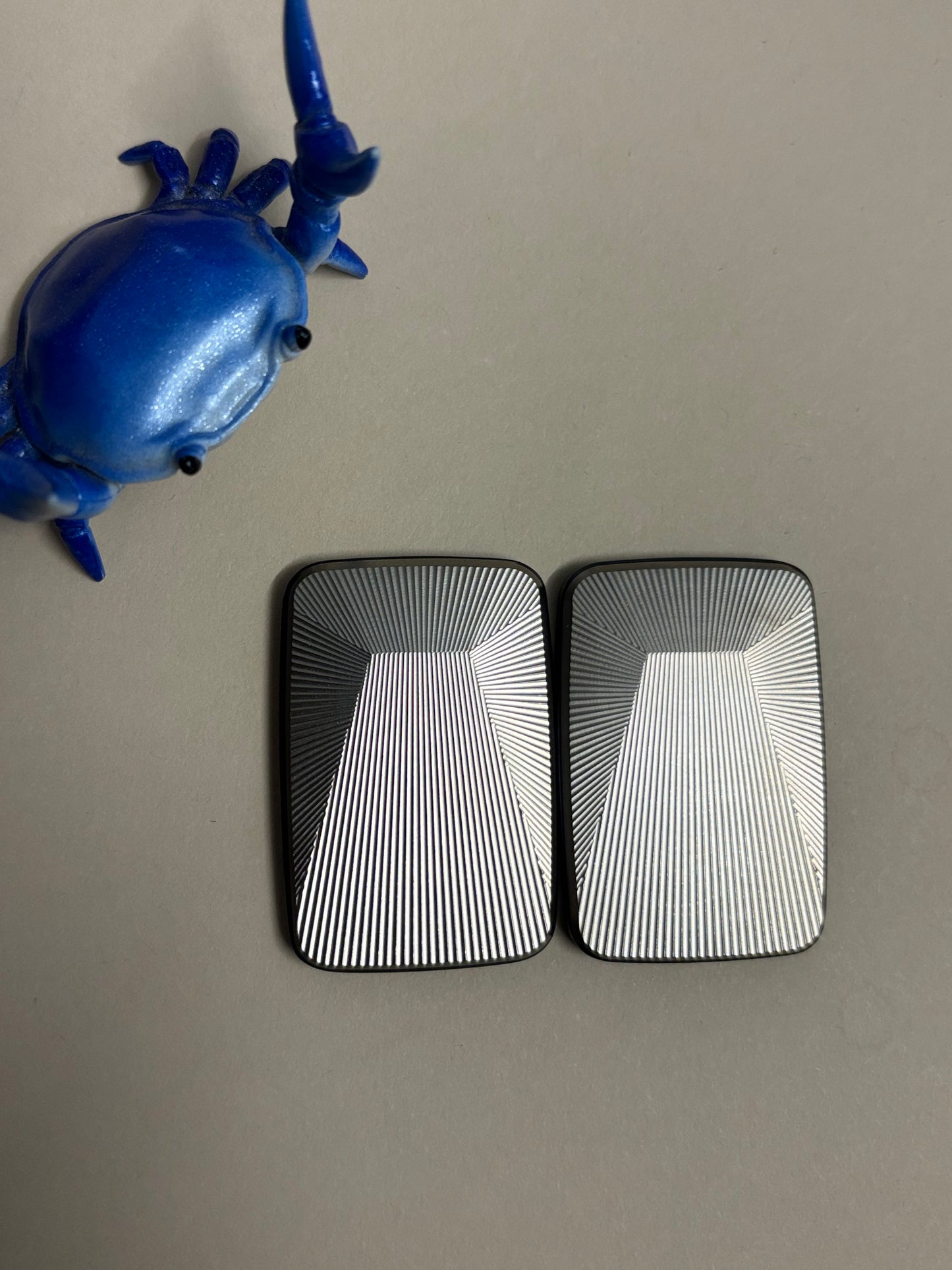 Compoform V3  - laser etched titanium slider