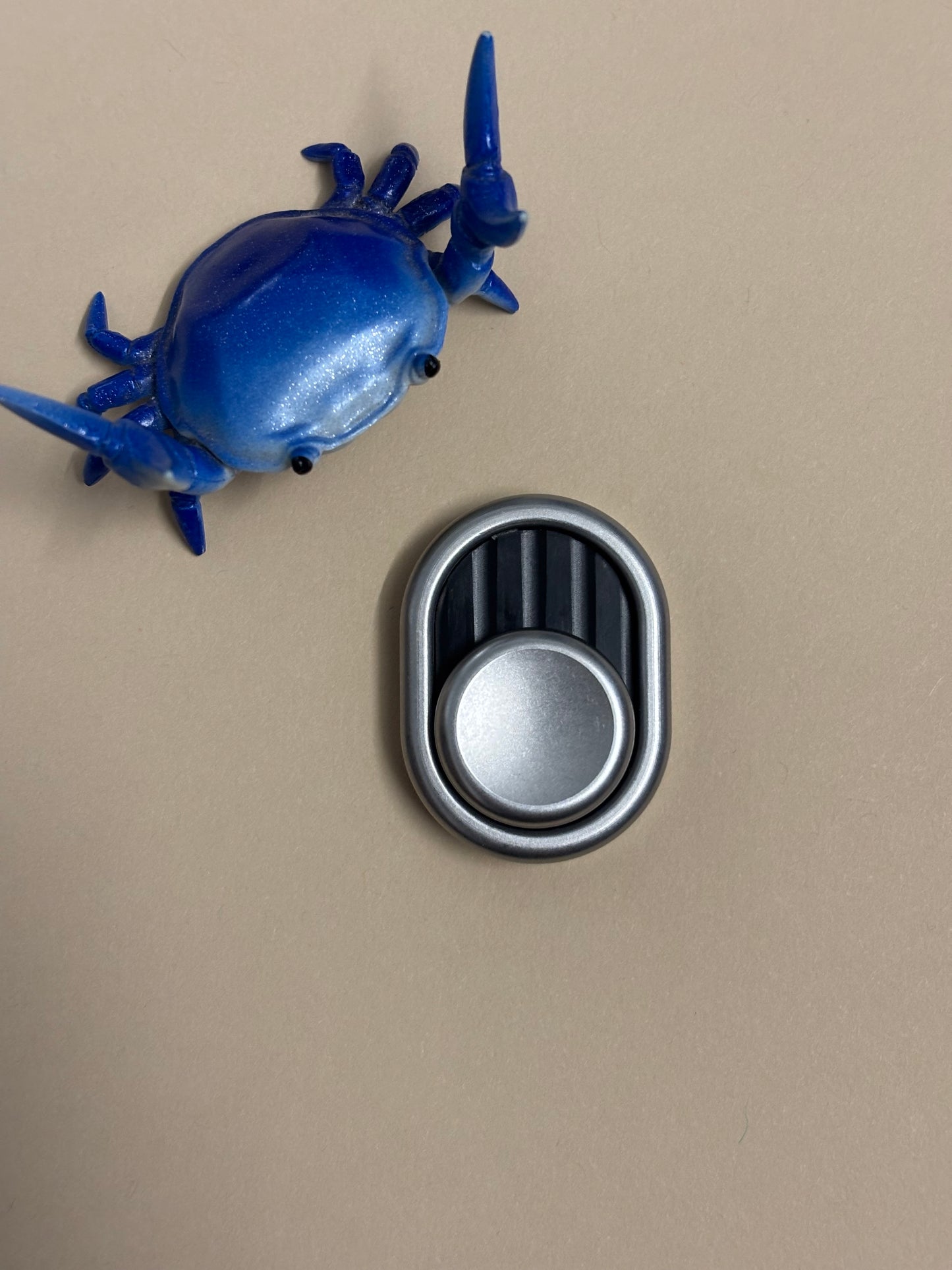 Two edc coracle - TI  - Fidget toy