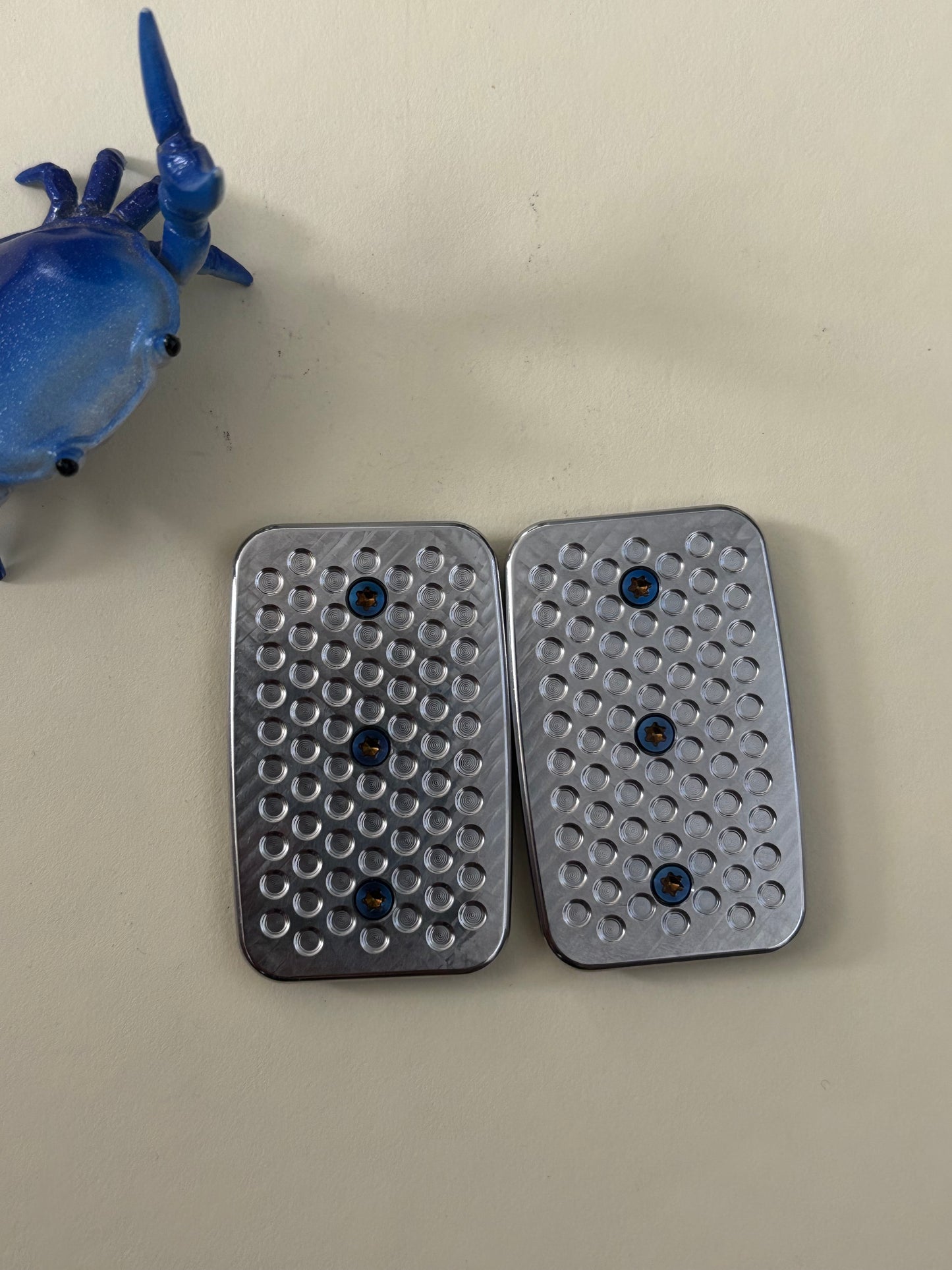 Magnus maglab plain jane Diamond - zirc with SS plate - fidget toy