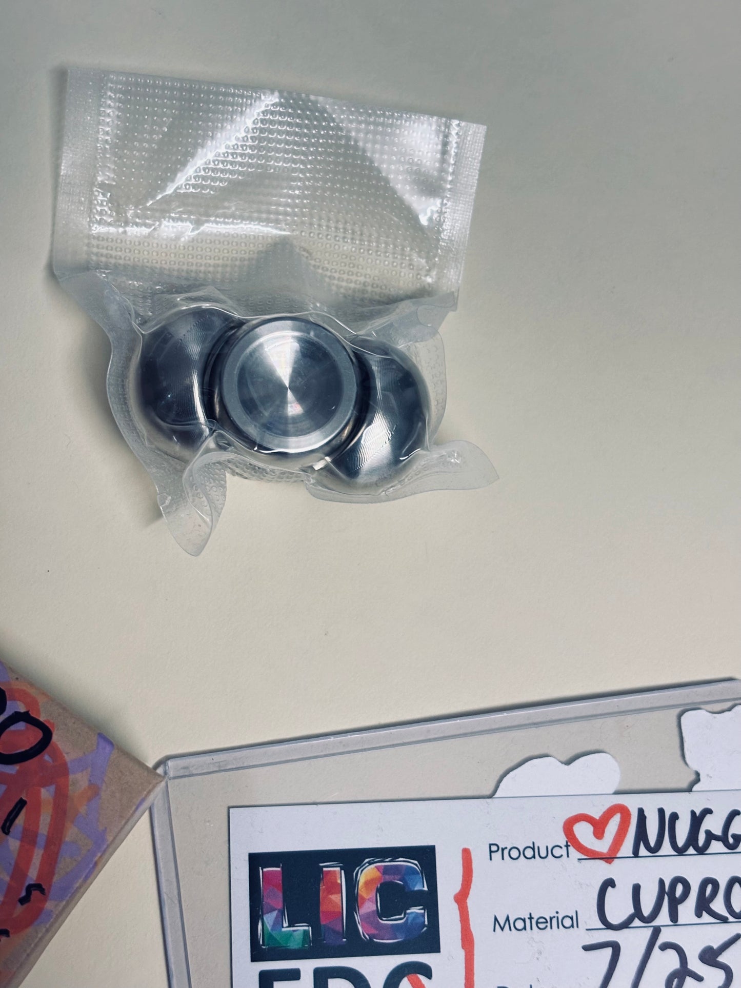 LIC - love nugget - cupro - fidget spinner  - fidget toy