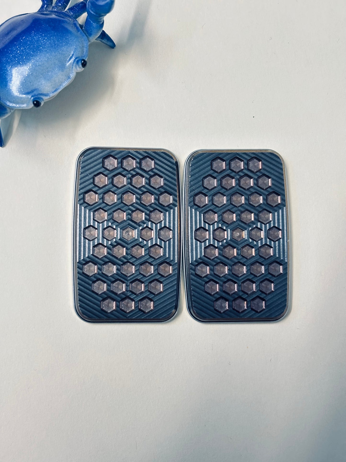 Magnus maglab plain jane Hex - zirc with SS plate - fidget toy