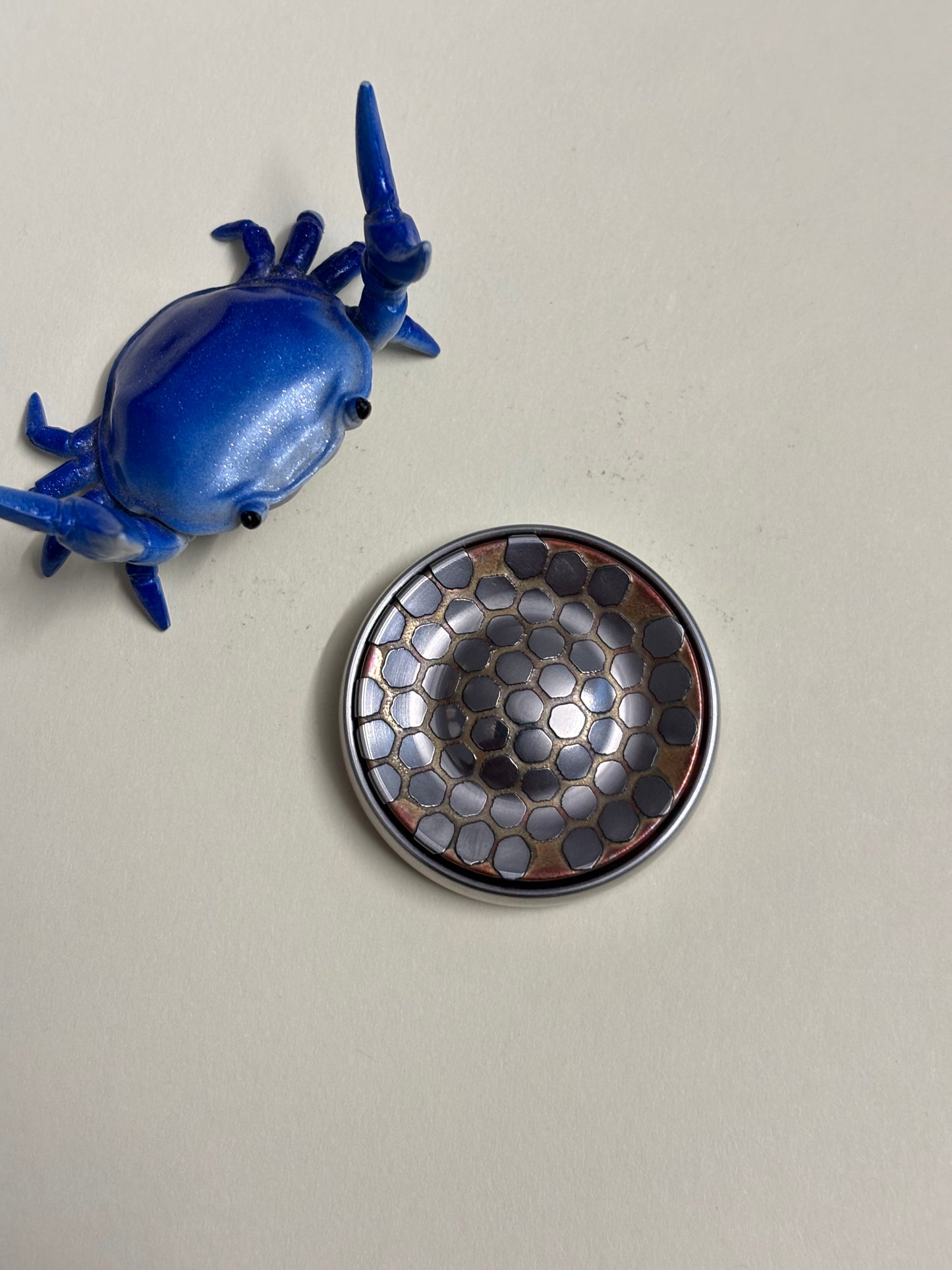 Umburry armored haptic coin - mid size speakerman super conductor / TI - haptic coin - fidget toy