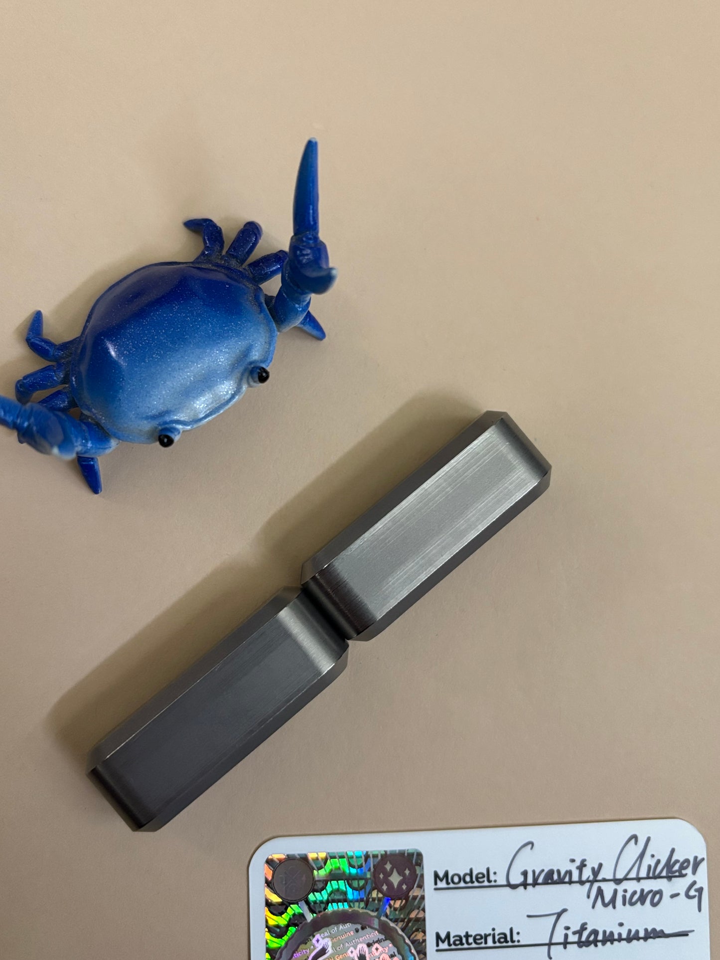 UQH - Gravity clicker  -  micro - TI - Fidget toy