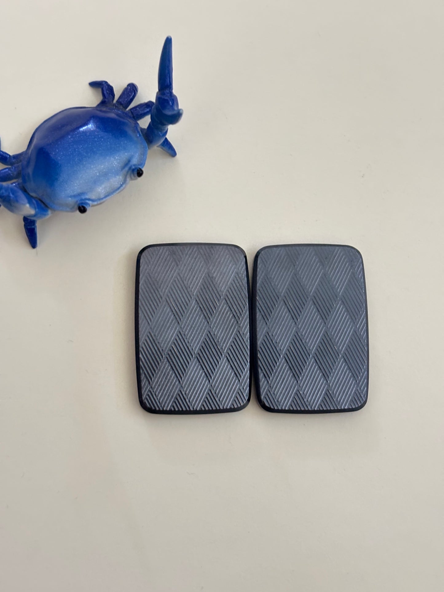 Compoform Argyle V2 - laser etched titanium slider – Plants Wake You Up