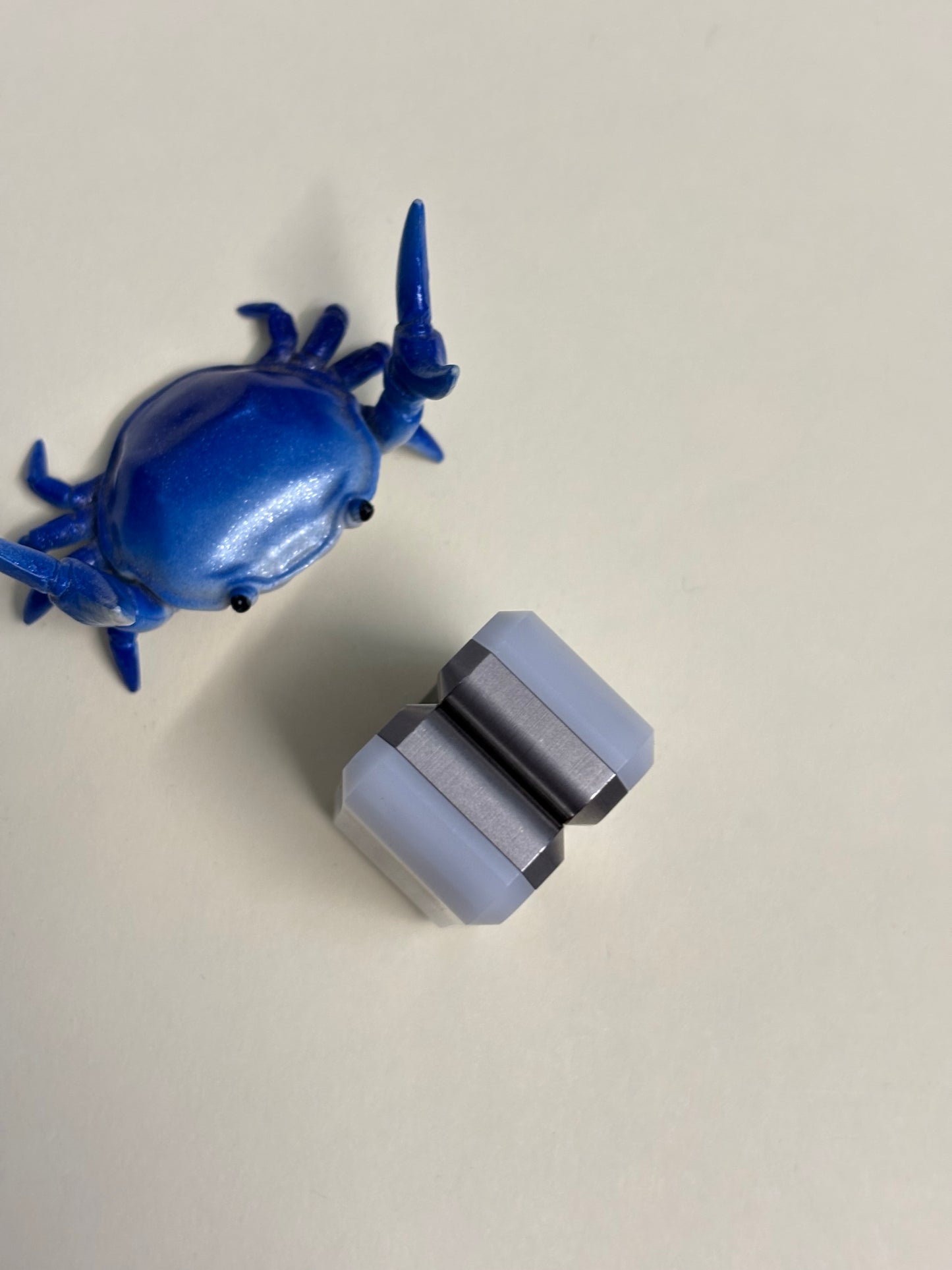 UQH - Gravity clicker  -  Super -  ultem - Fidget toy