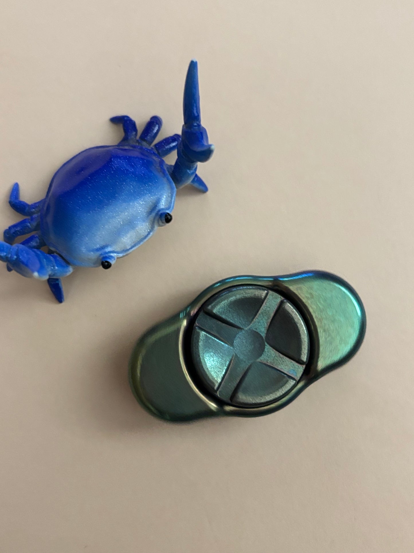 Dune EDC Iris zirc spinner  -  fidget toy