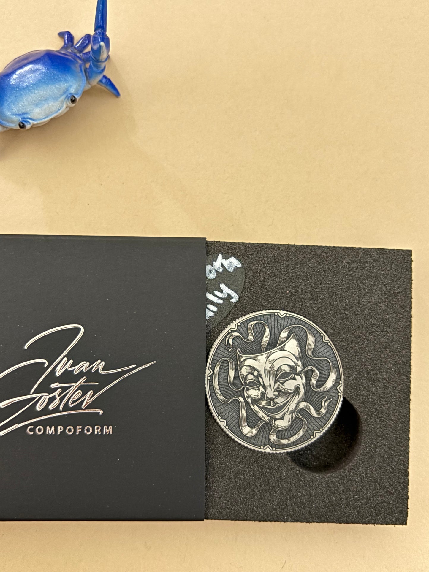 Compoform - Laugh/Cry - slider coin - fidget toy