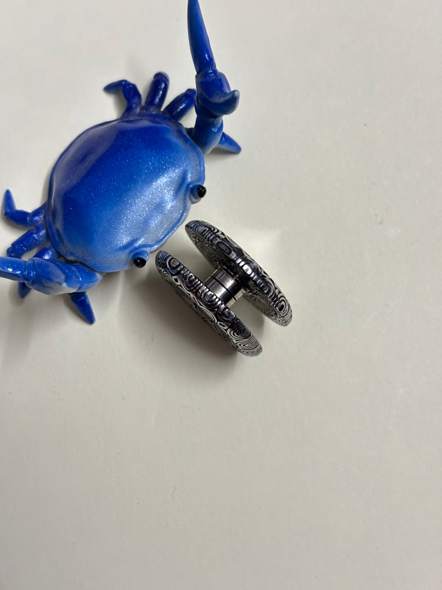 NJT  - dama button - 24 mm - fidget toy