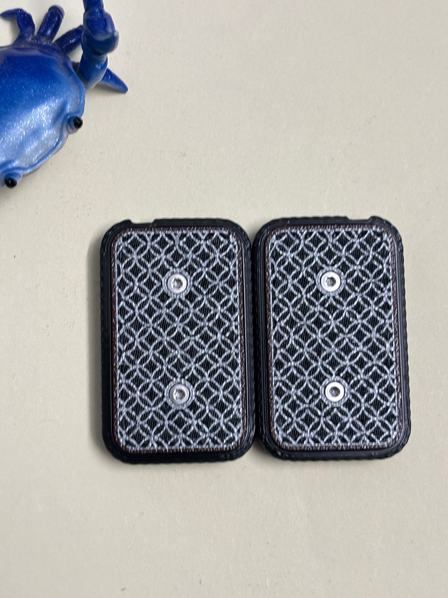 Sakura EDC tough tank puchicon - 3 click - fidget slider