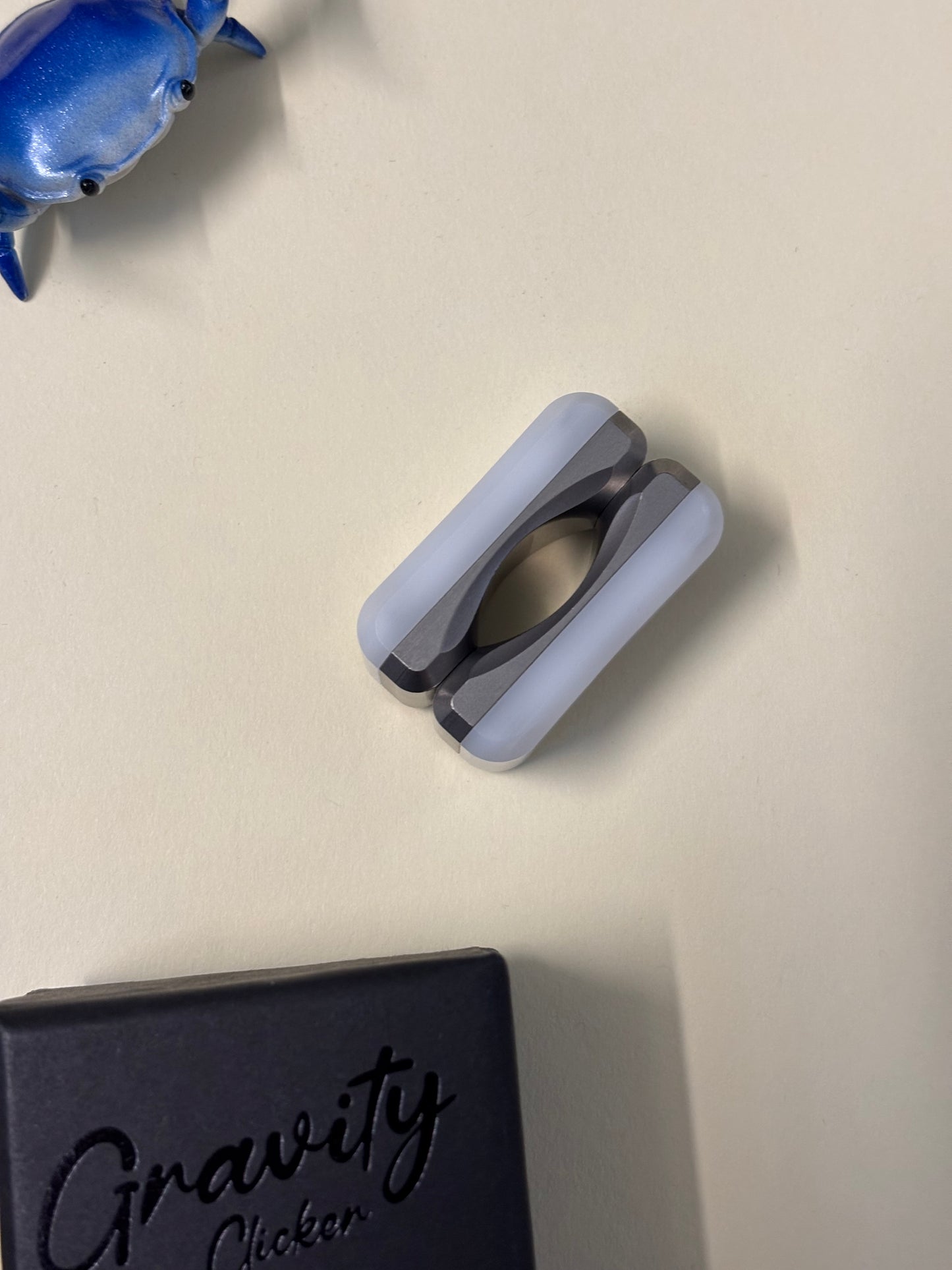 UQH - Gravity clicker  -  Super -  ultem - Fidget toy