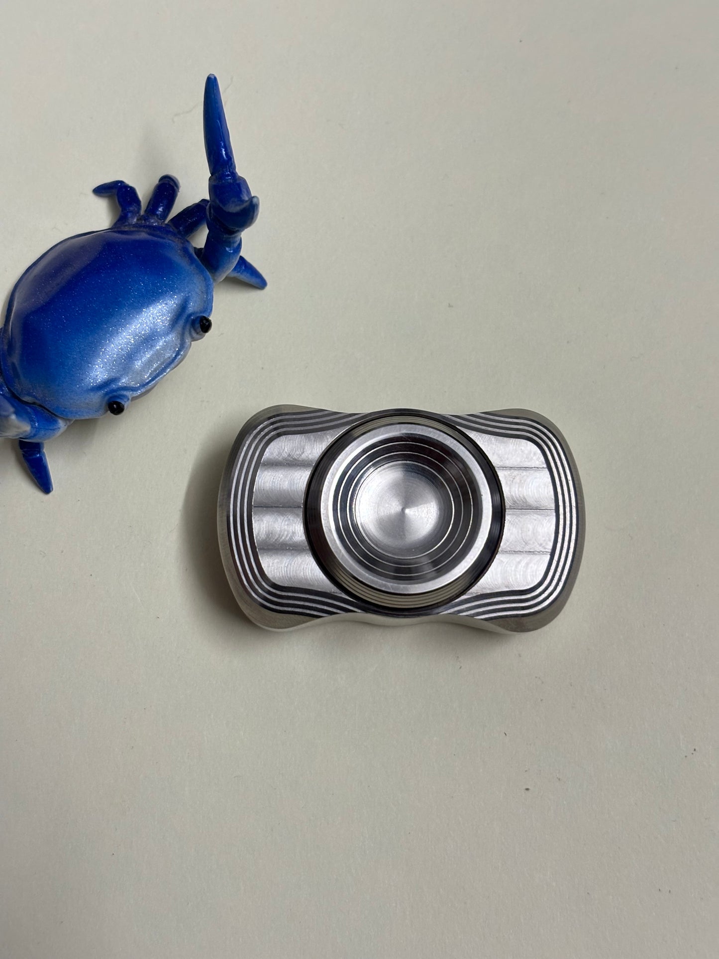 2R phantom mini chubby - Titanium  - fidget spinner /  fidget toy