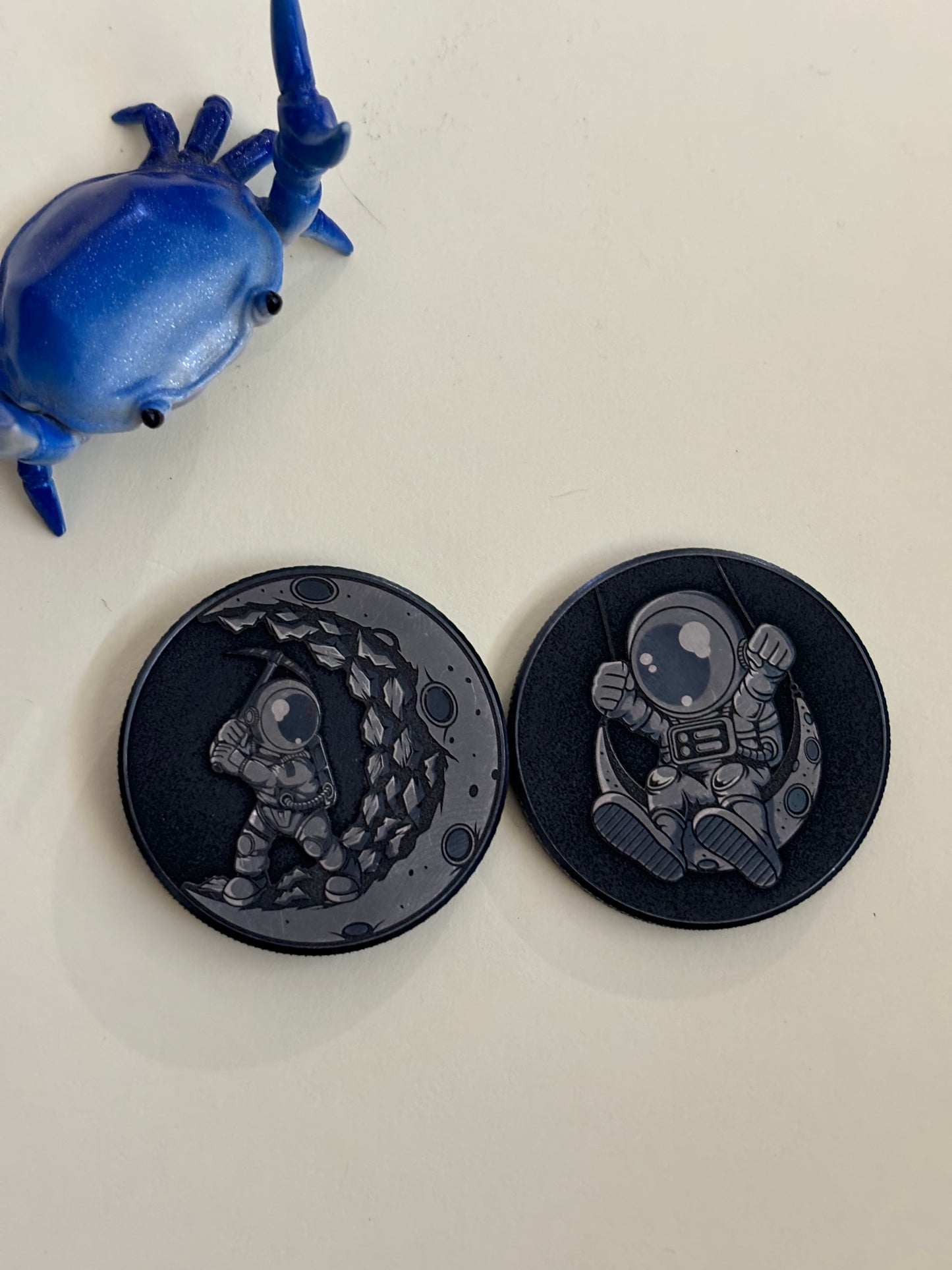 Compoform - astronaut - slider coin - fidget toy
