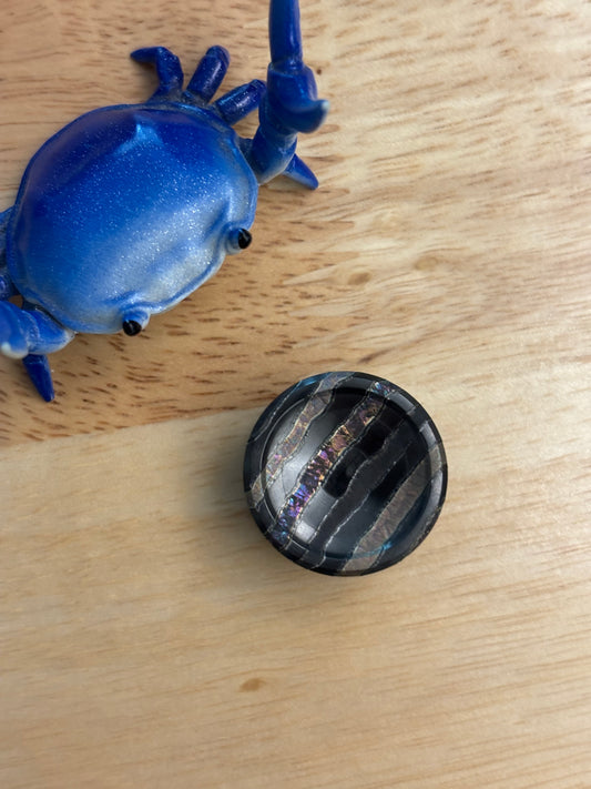 NJT  - zircuti button - 23 mm x 14 mm- fidget toy