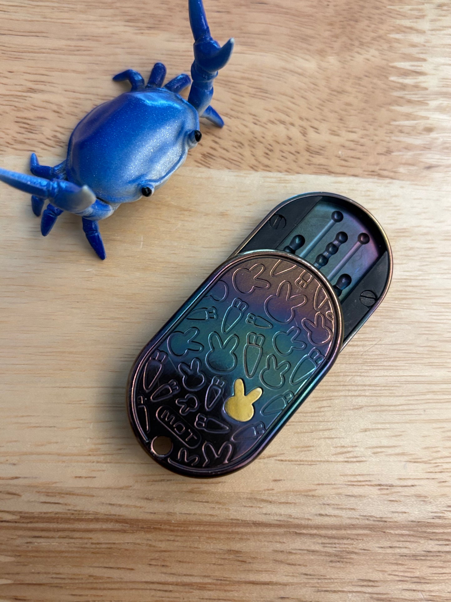 MOT Groove rabbit - zirc oil slick  fidget toy