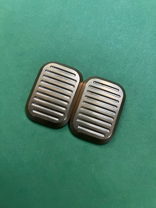 Magnus groove slider brass with zirc plate - fidget toy