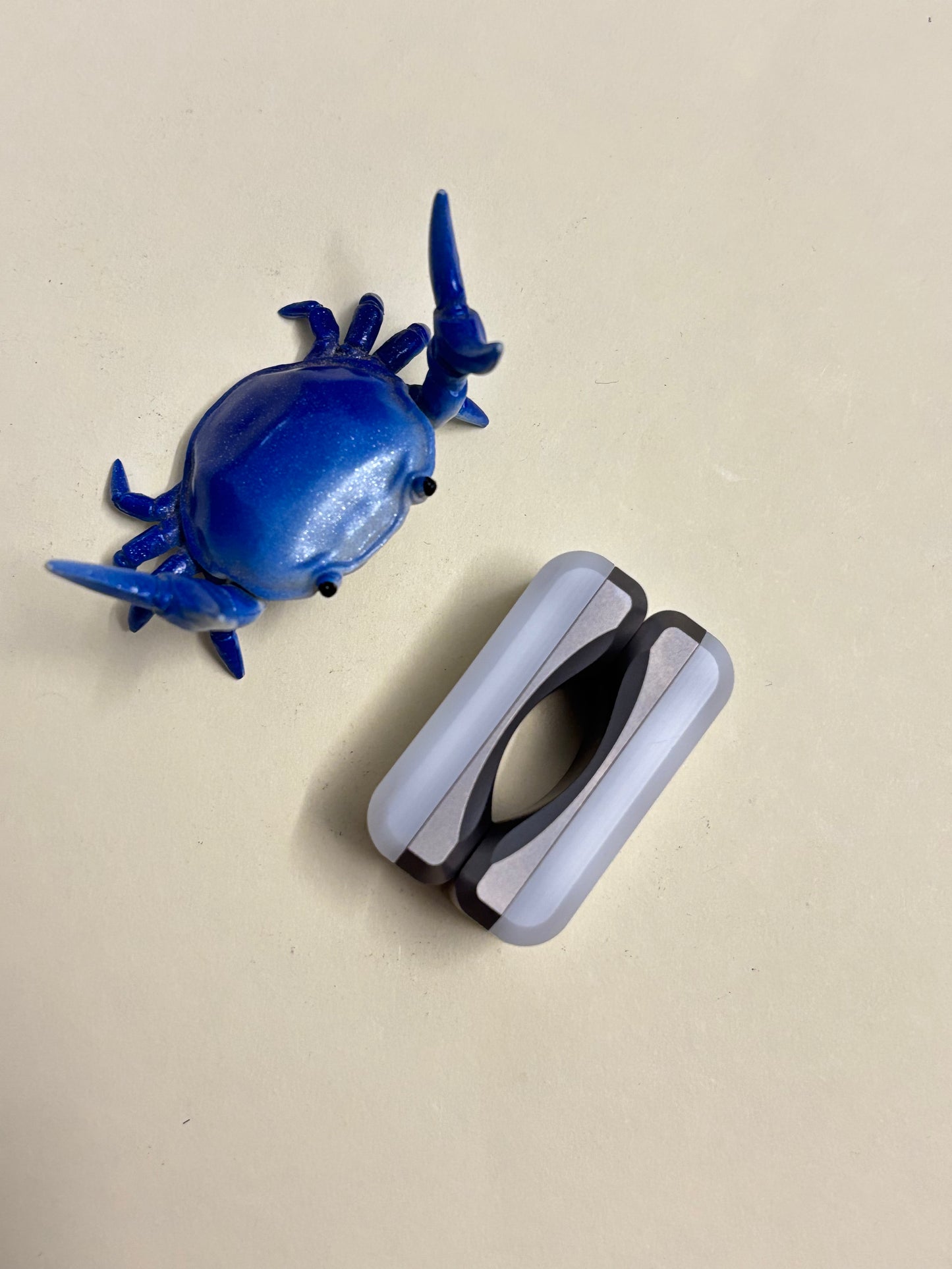 UQH - Gravity clicker  -  Super G delrin/TI- Fidget toy