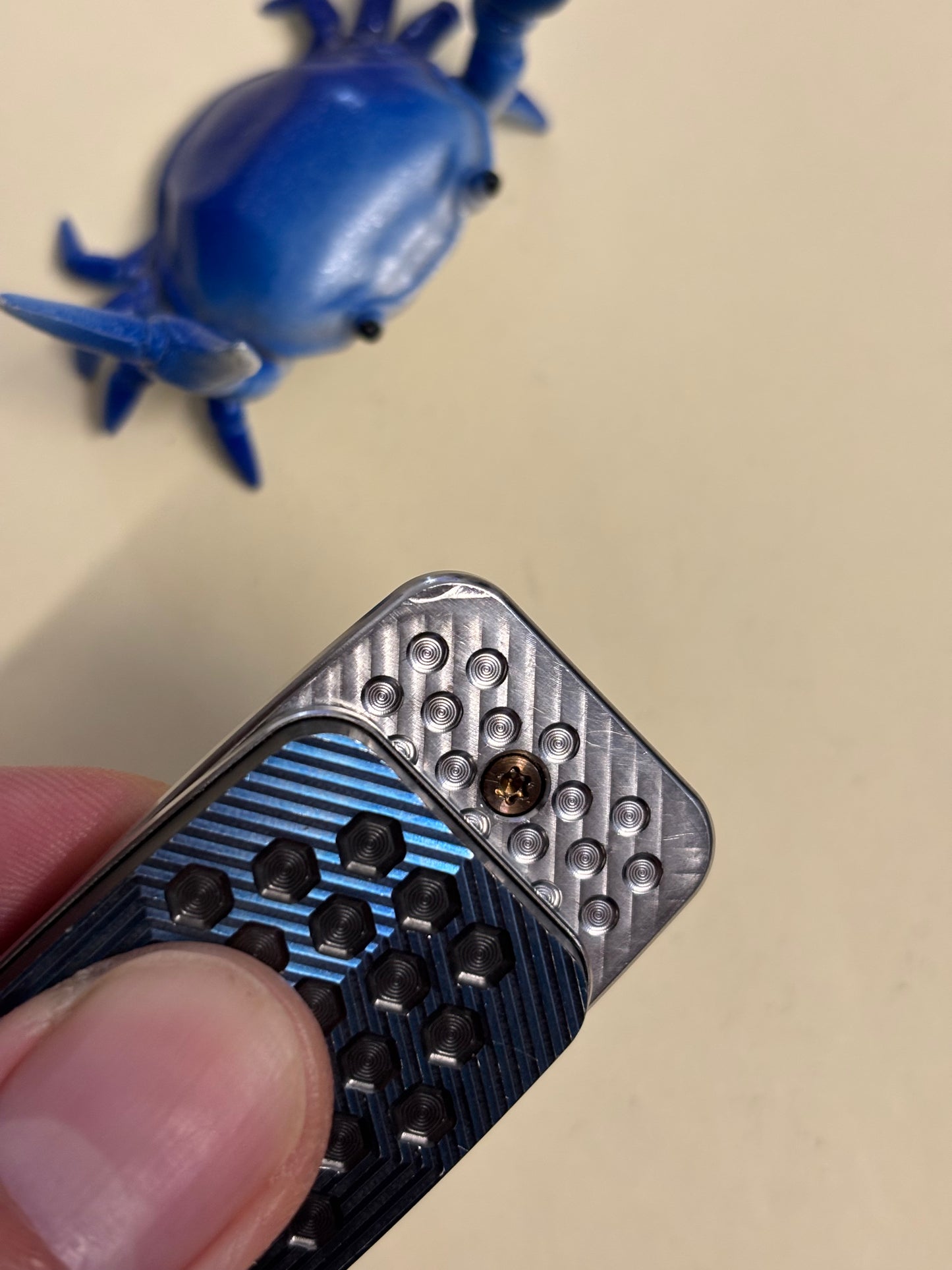 Magnus maglab plain jane Hex on Hex- zirc with SS plate - fidget toy