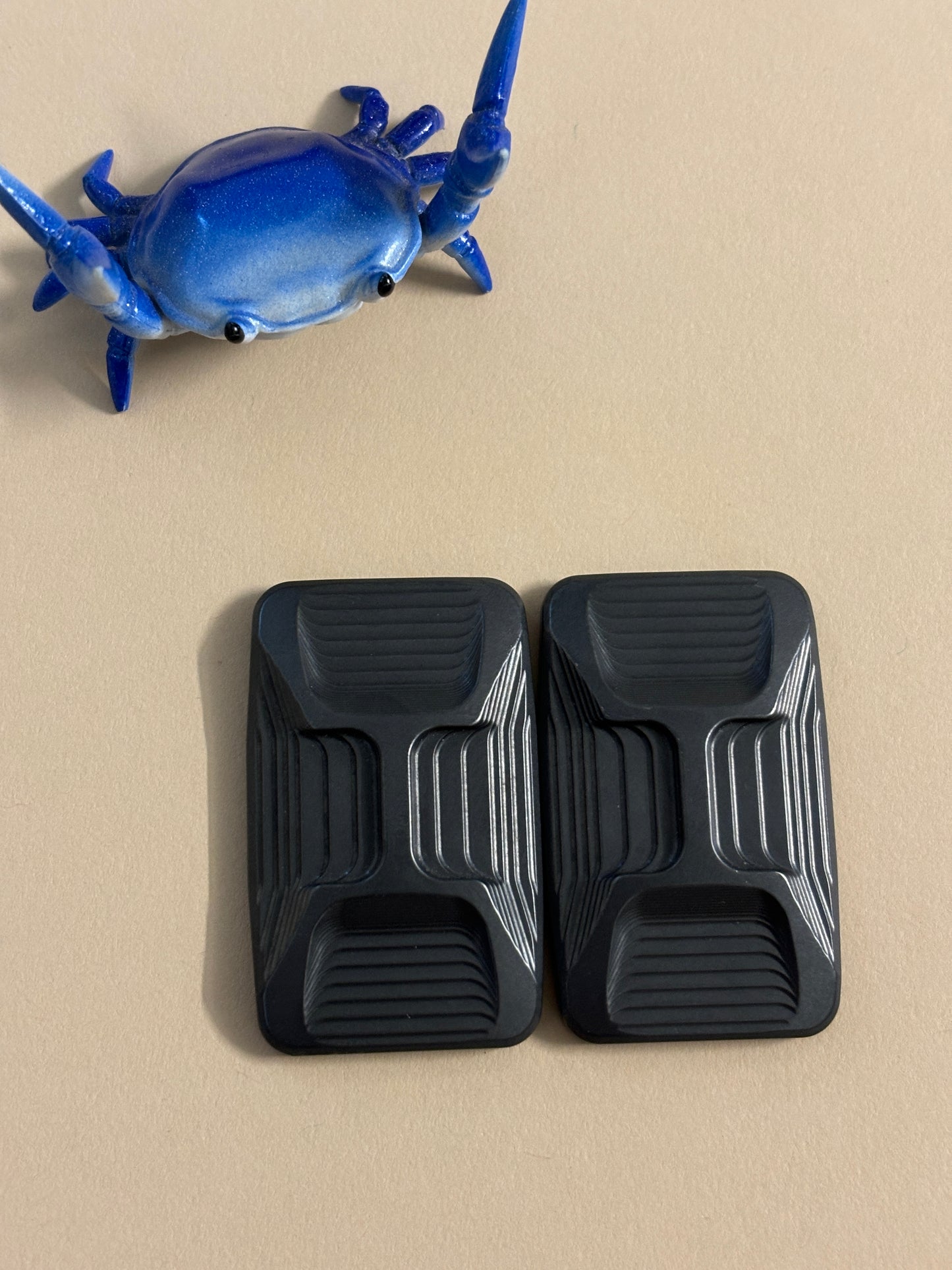 Magnus zirc robo slider with zirc screw in plates