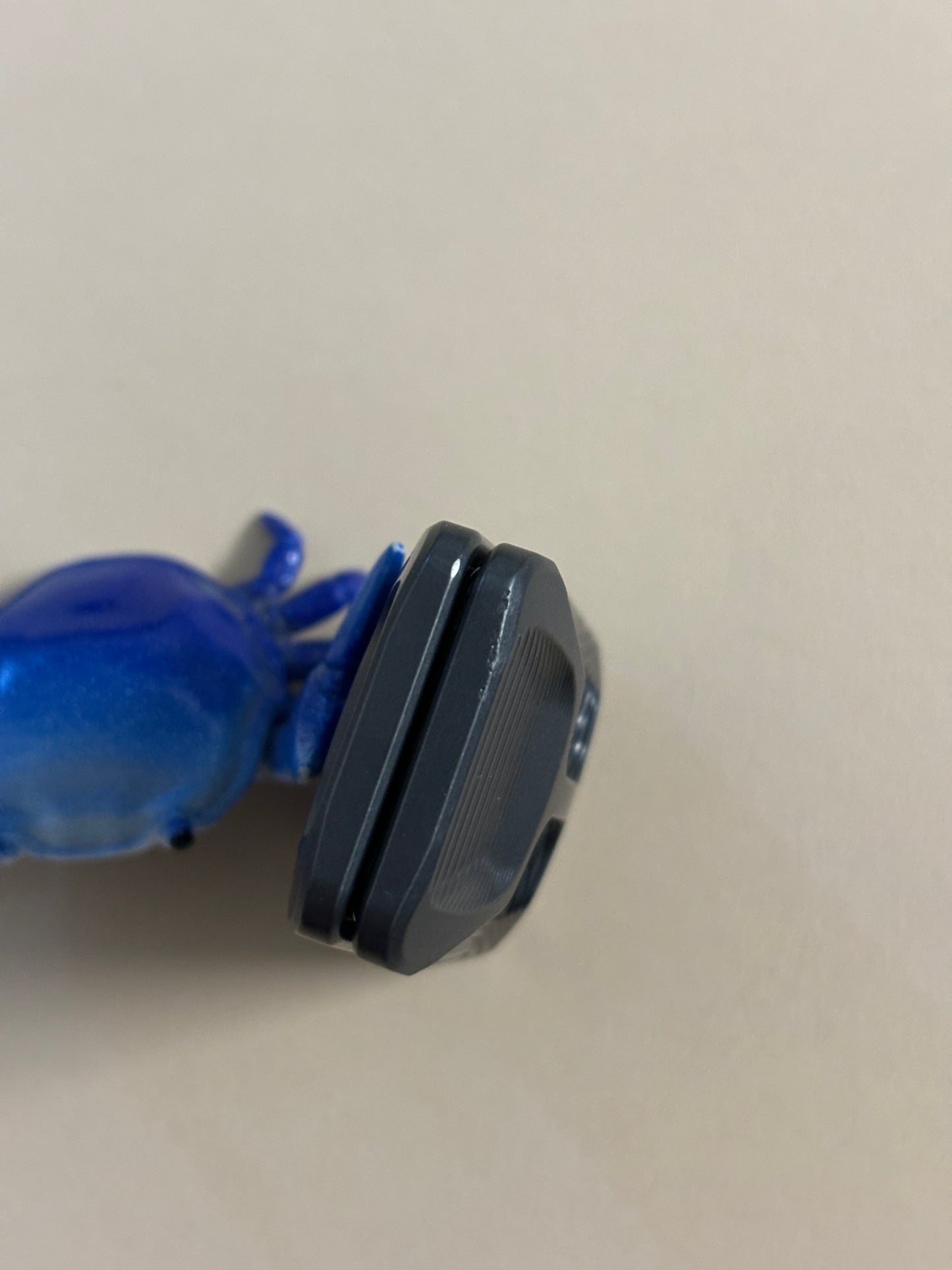 Magnus zirc robo slider with zirc screw in plates