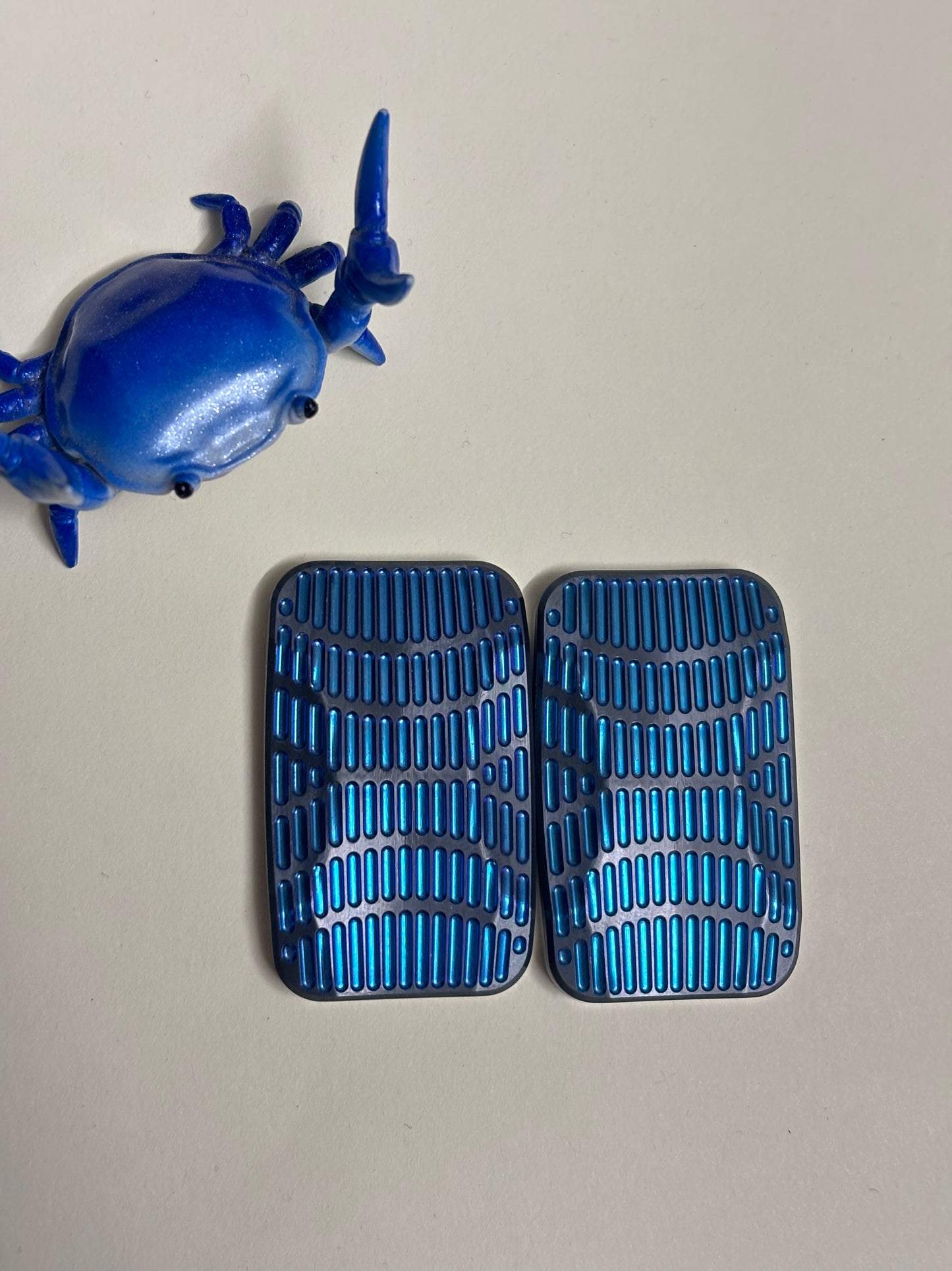 Magnus radiator - zirc with SS plate - fidget toy