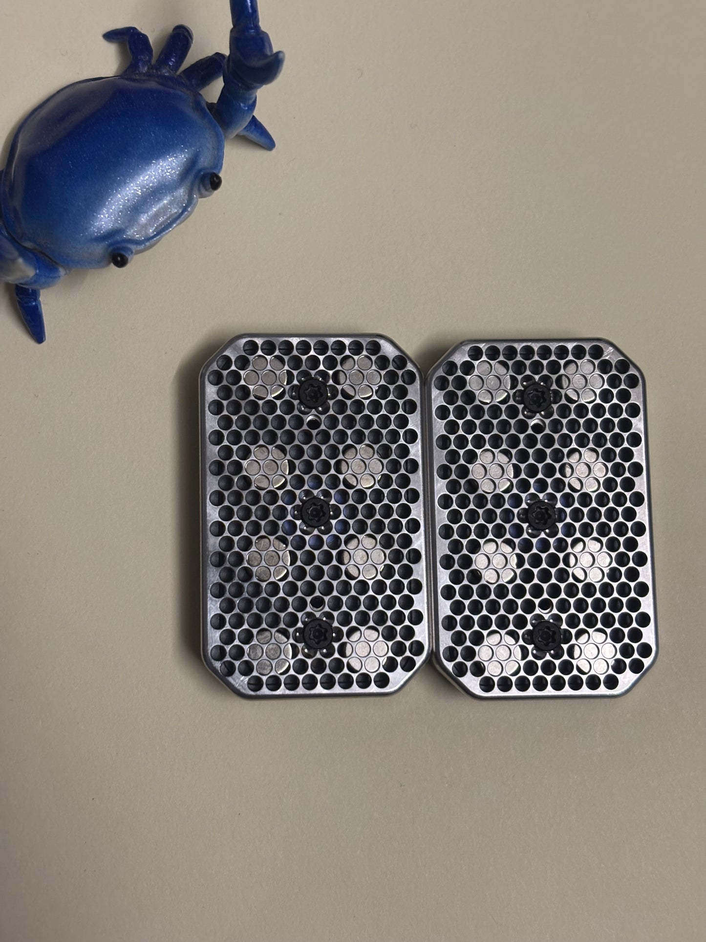 Magnus Egg slicer - Ti / SS - fidget sliders - fidget toys