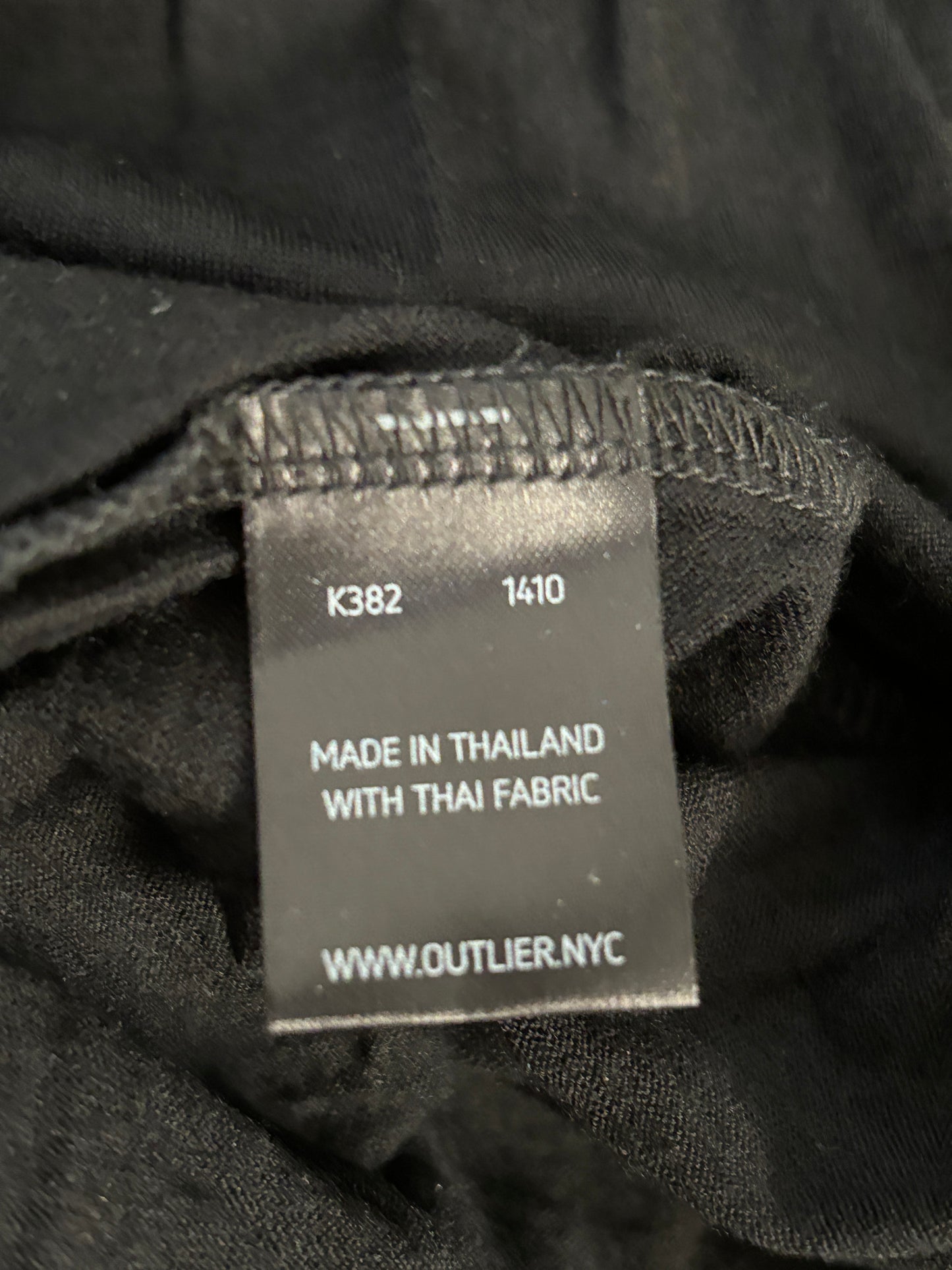 Outlier long sleeve wool billboard - small - black