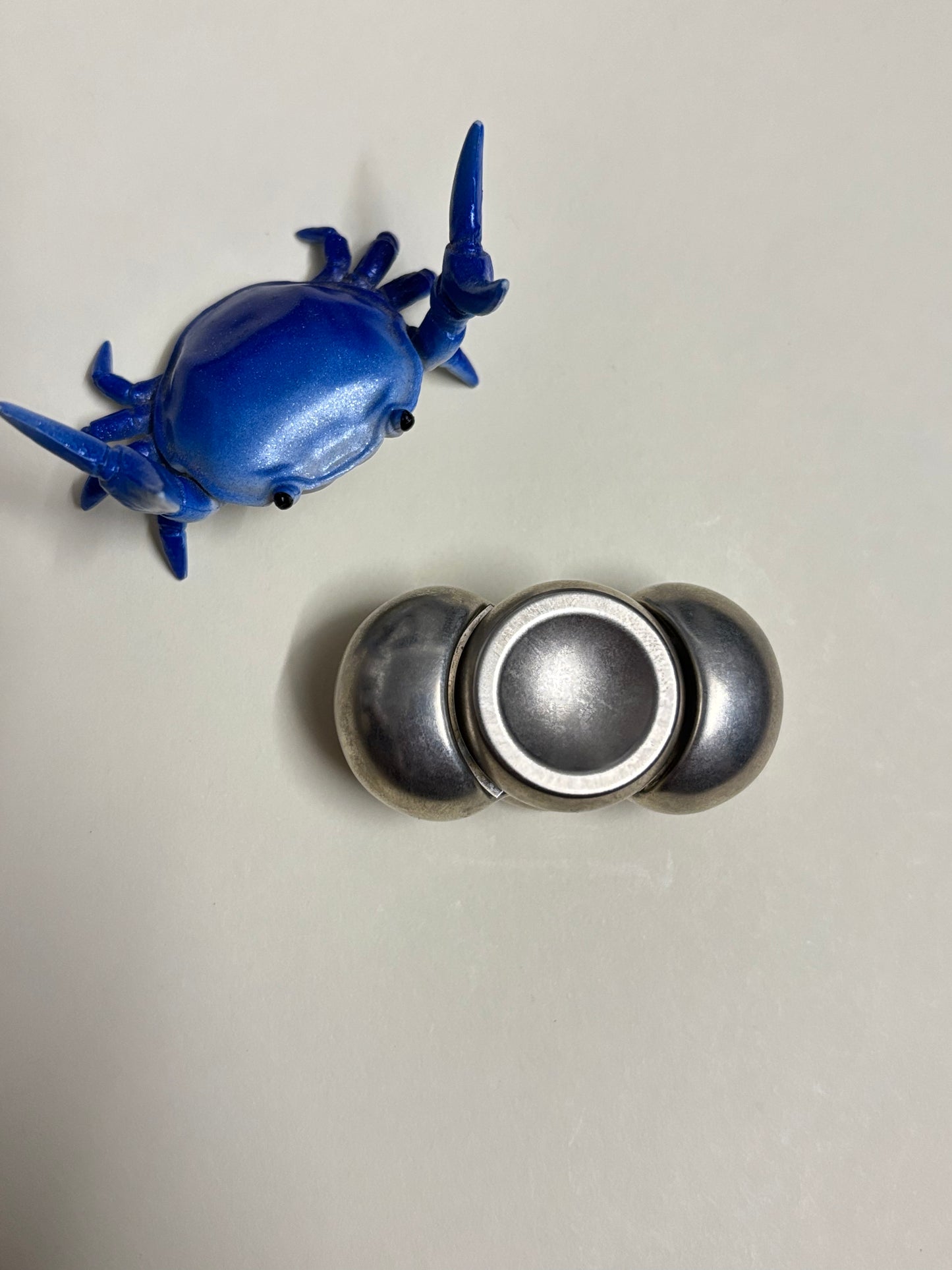 LIC - love nugget - cupro - fidget spinner  - fidget toy