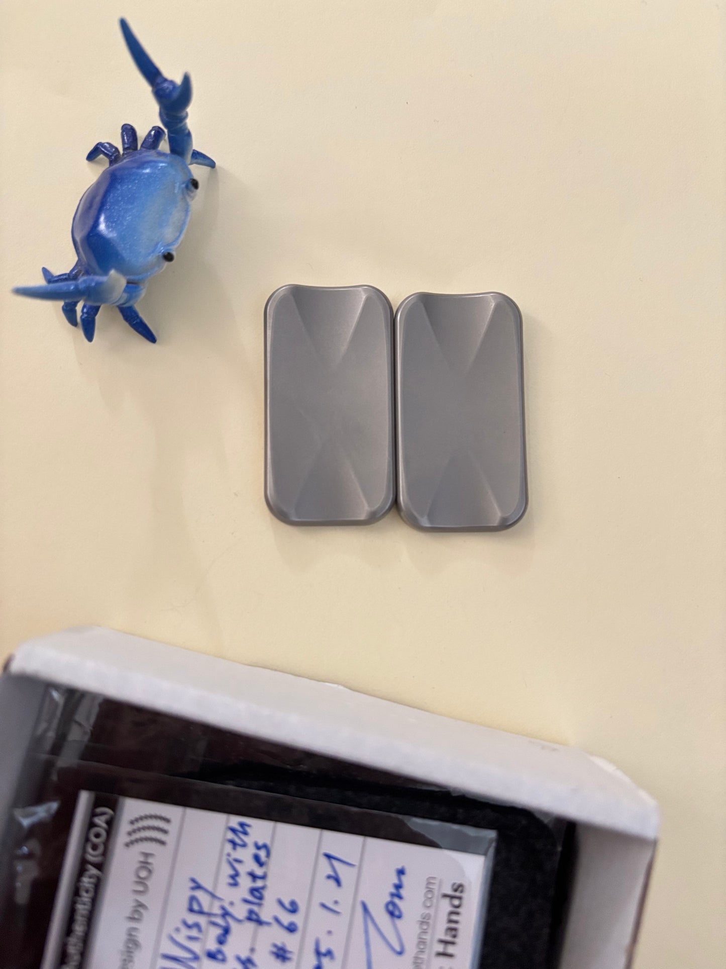 UQH - Wispy slider -  titanium with ss plates - Fidget toy