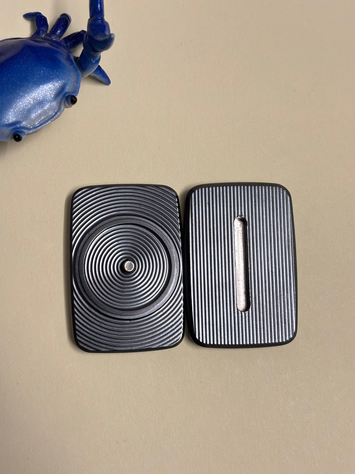 Compoform Argyle mini V1.1 - laser etched titanium slider