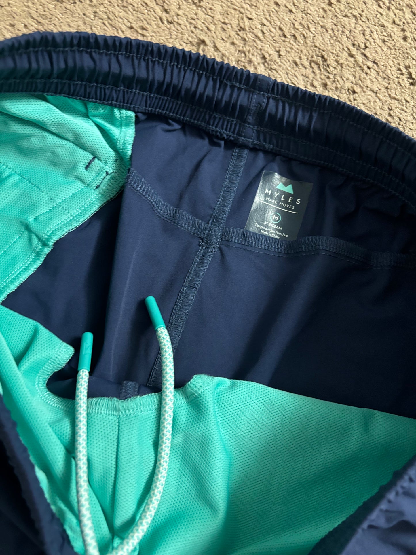 Myles Apparel -  momentum shorts - med - 8”