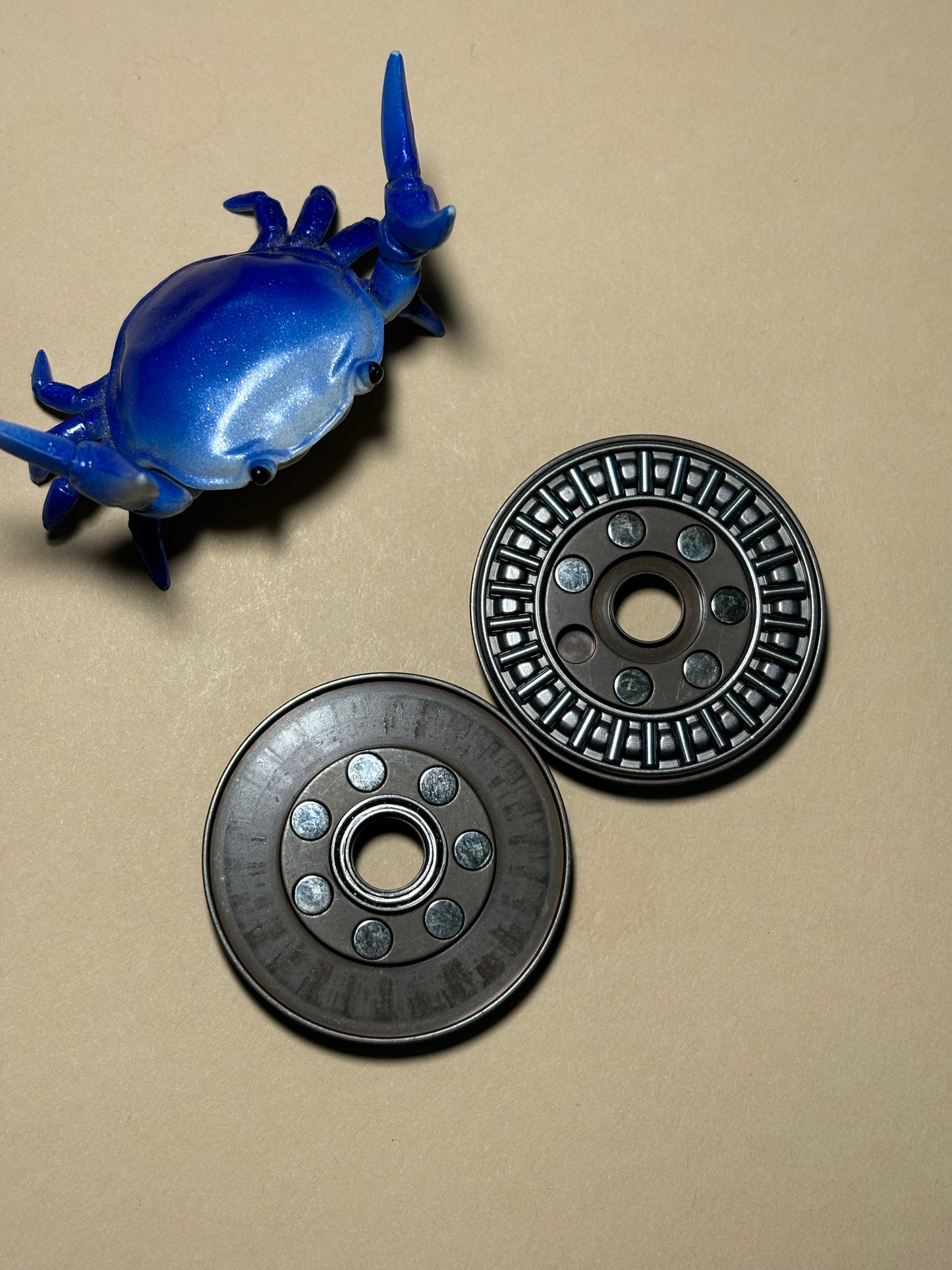 ACEDC Donut 2.0 TI - stone - haptic coin fidget toy