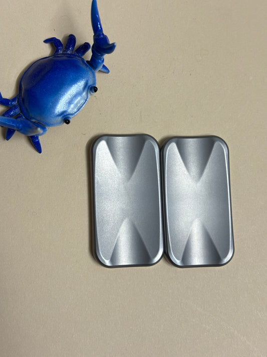 UQH - Wispy slider -  titanium with teflon plates - Fidget toy