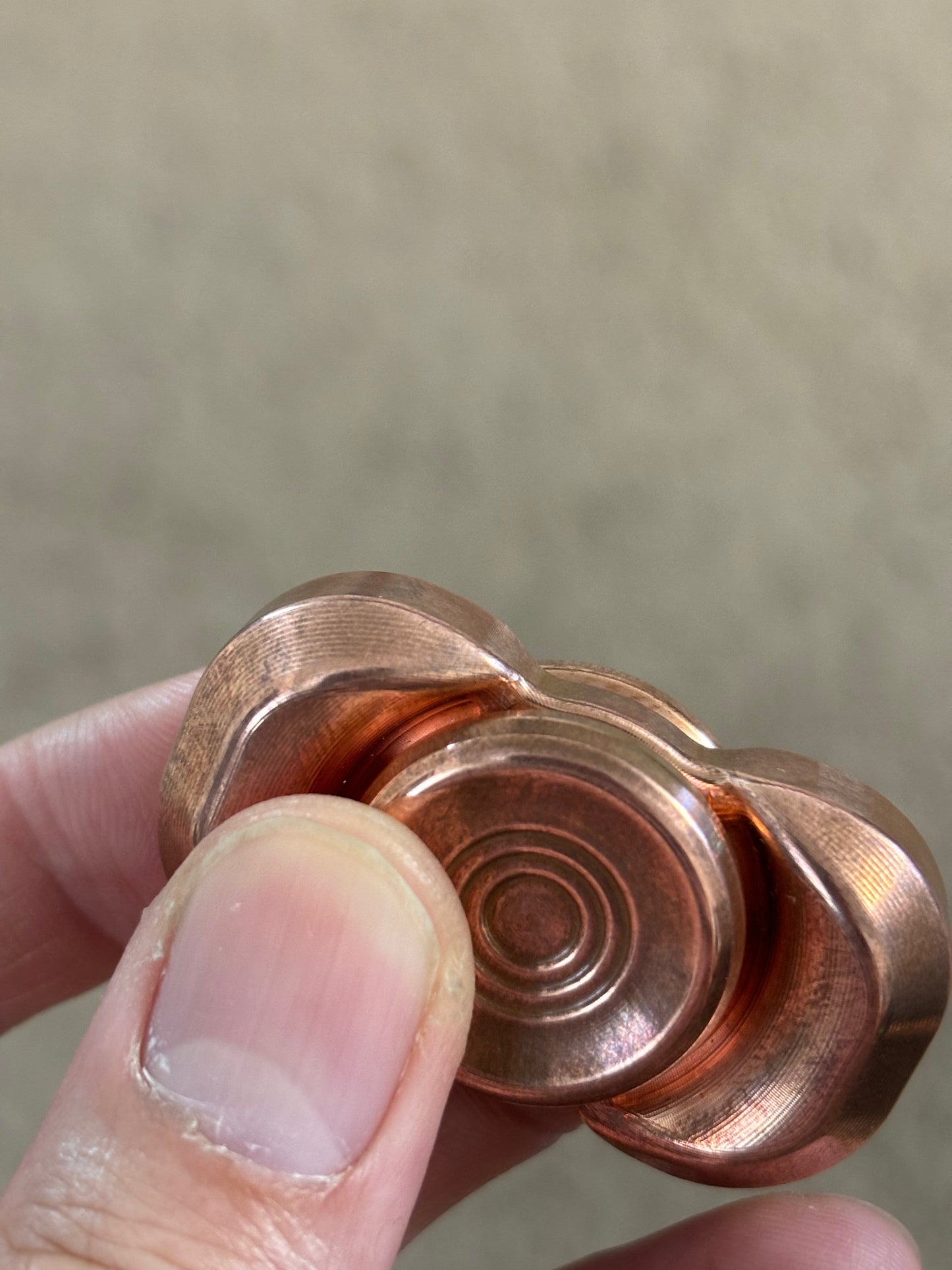 Indy Thicc - chelsea LP Copper (Cu) - fidget spinner - fidget toy