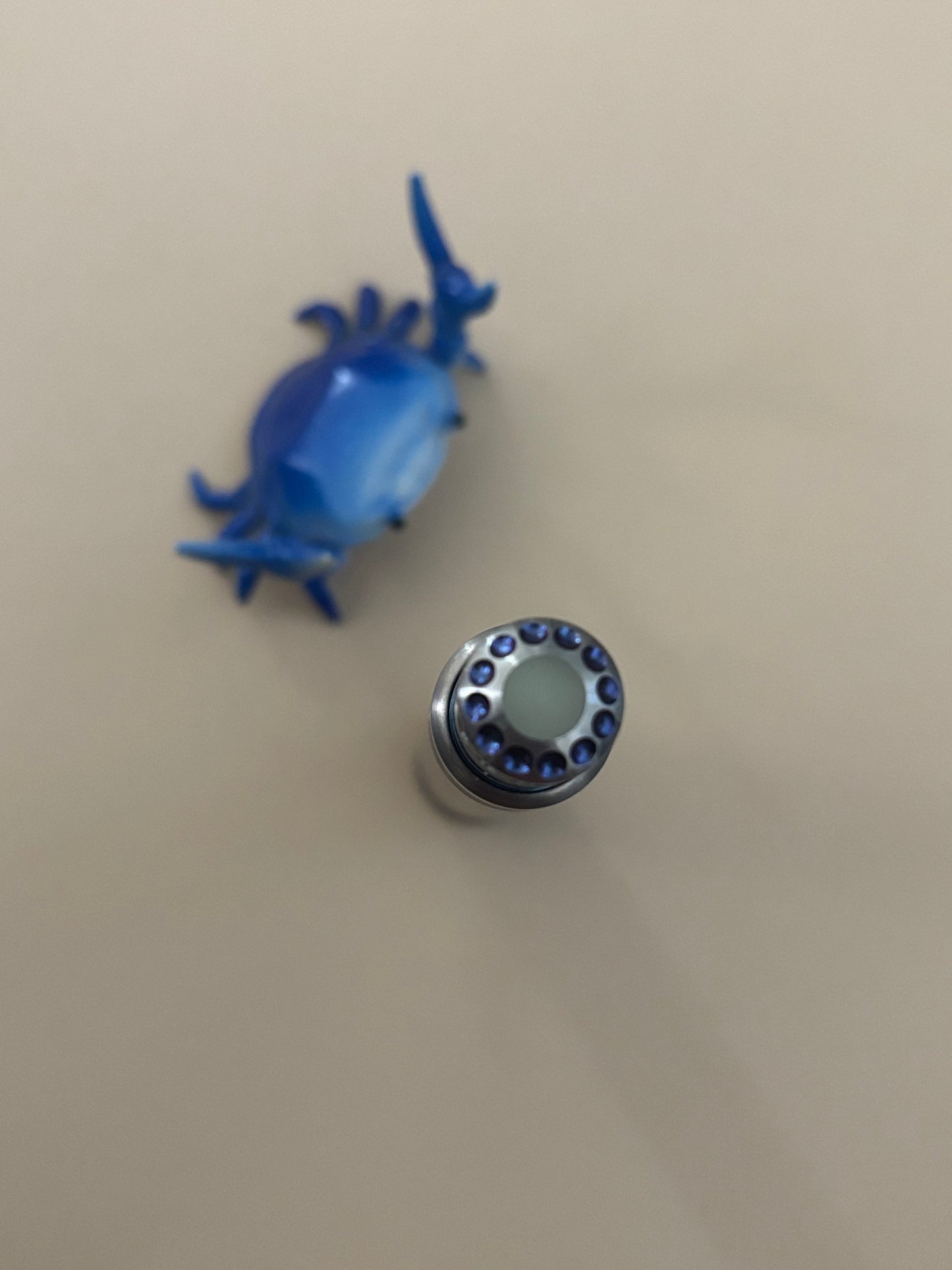 Edge industries - Spin stick / Clicker - TI, hyper glow - fidget toy
