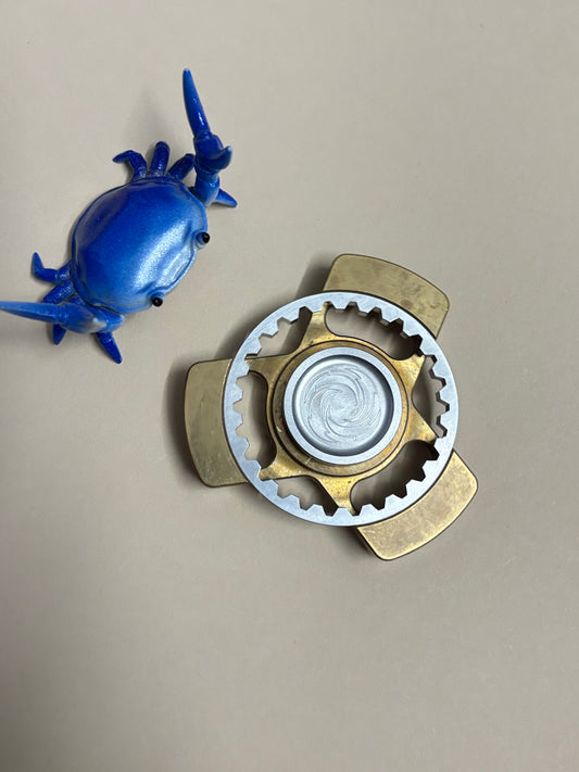Flyaway toys maelstrom - ti/brass- Fidget spinner (Copy)