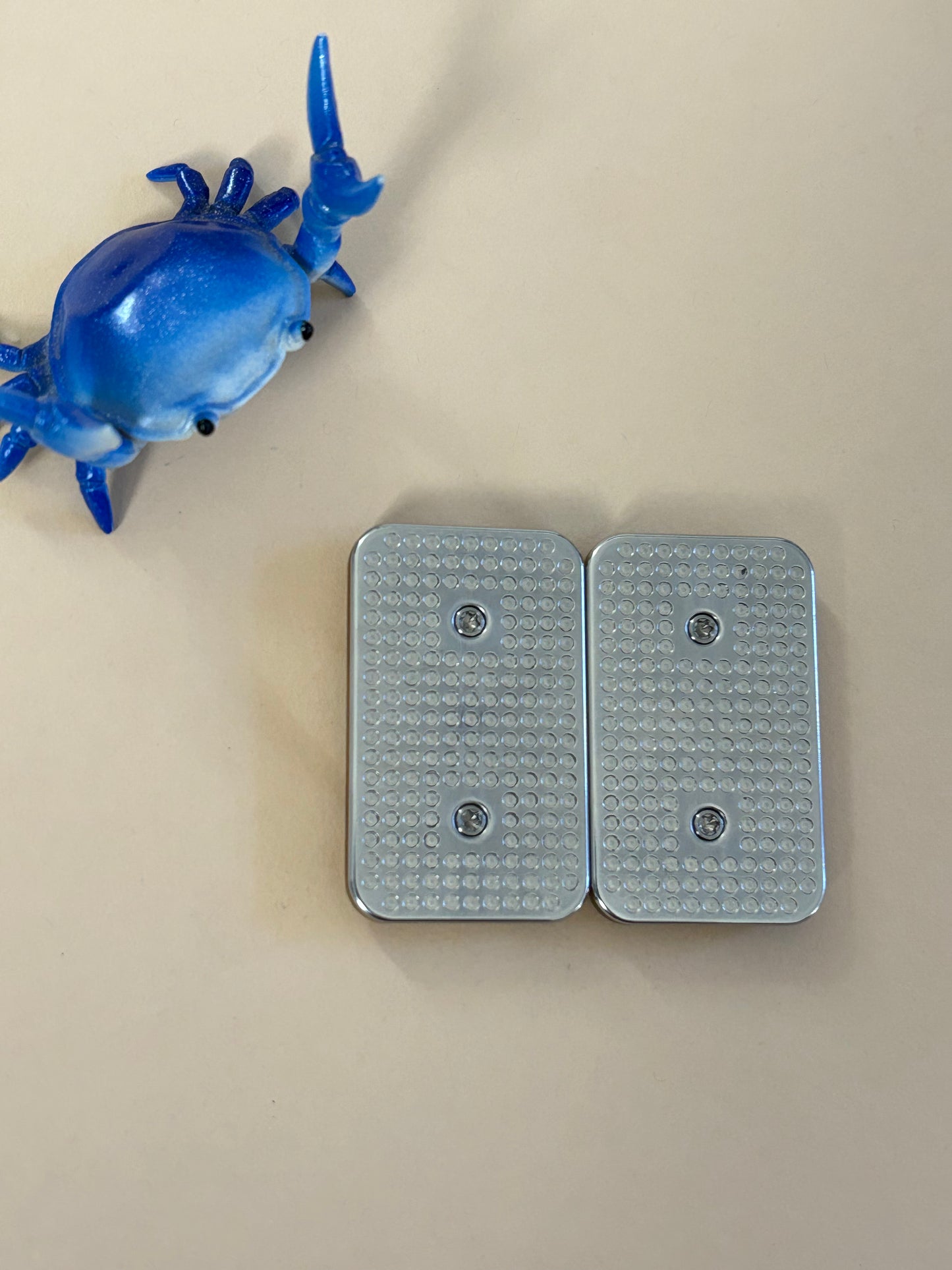 Magnus superx - 3 click slider - ultem with stainless steel screw plate - fidget toy