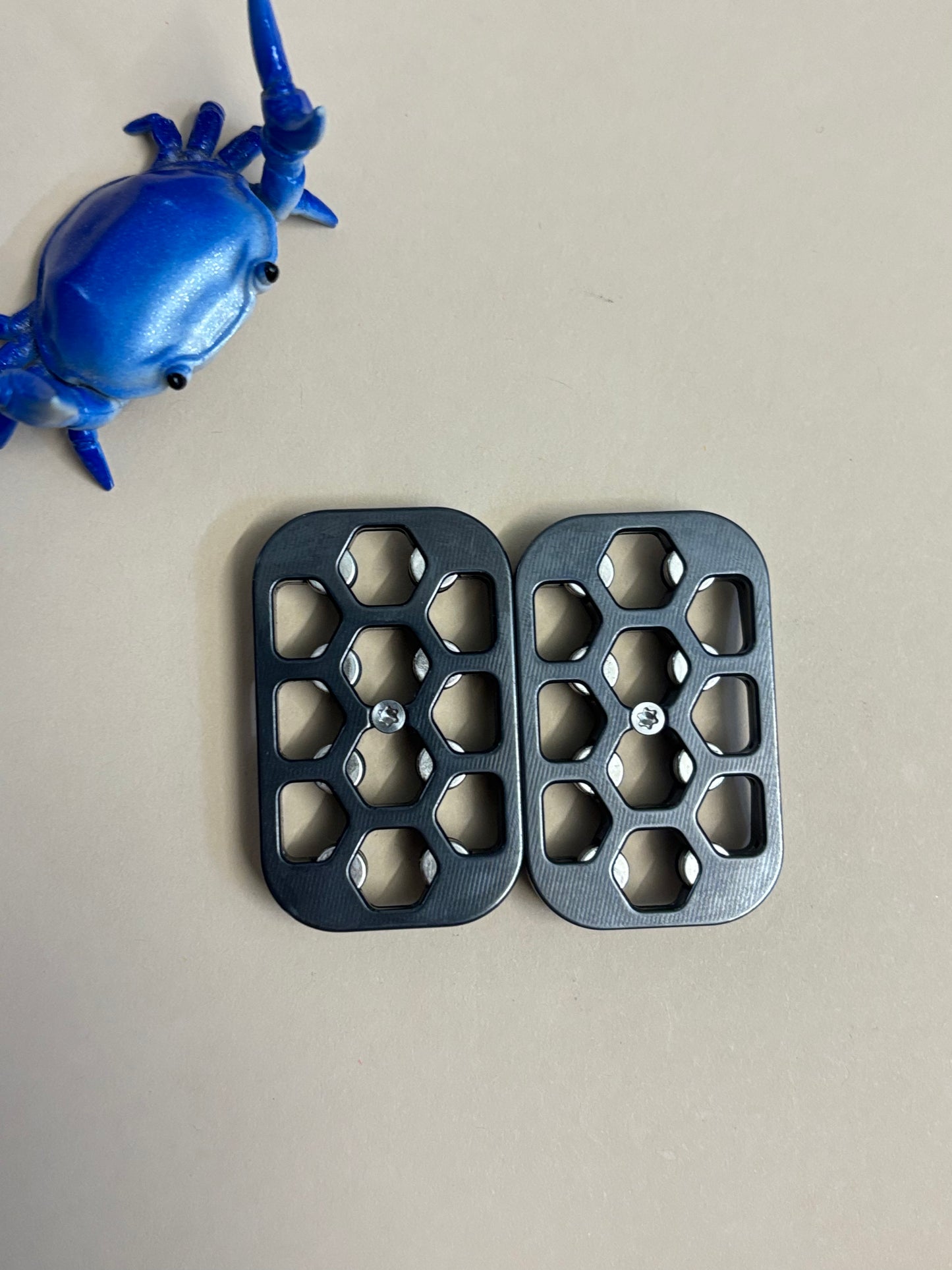 Magnus skelly hex toad - slider Zirc - fidget toy